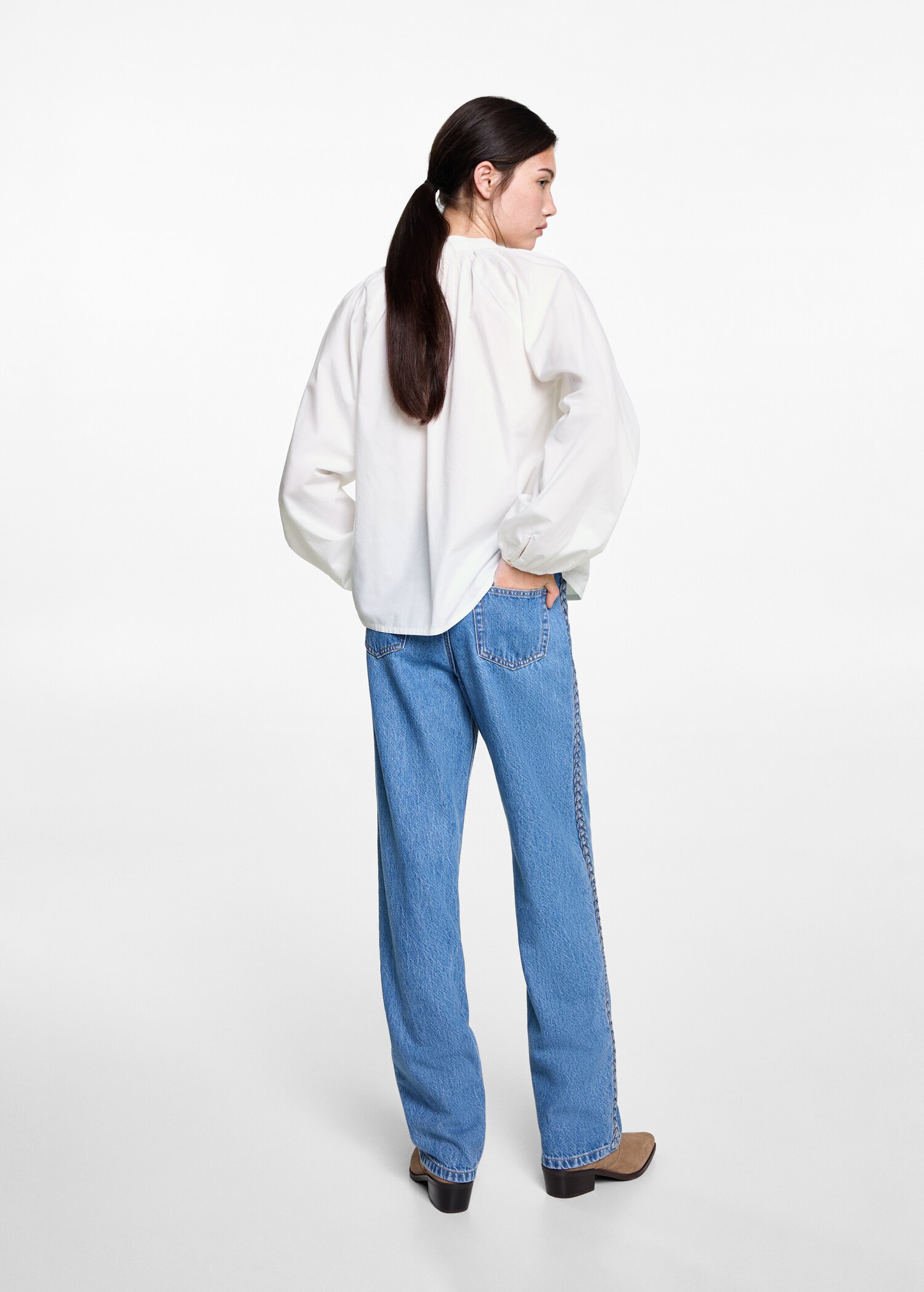 Puffed sleeves shirt - Reverse of the article