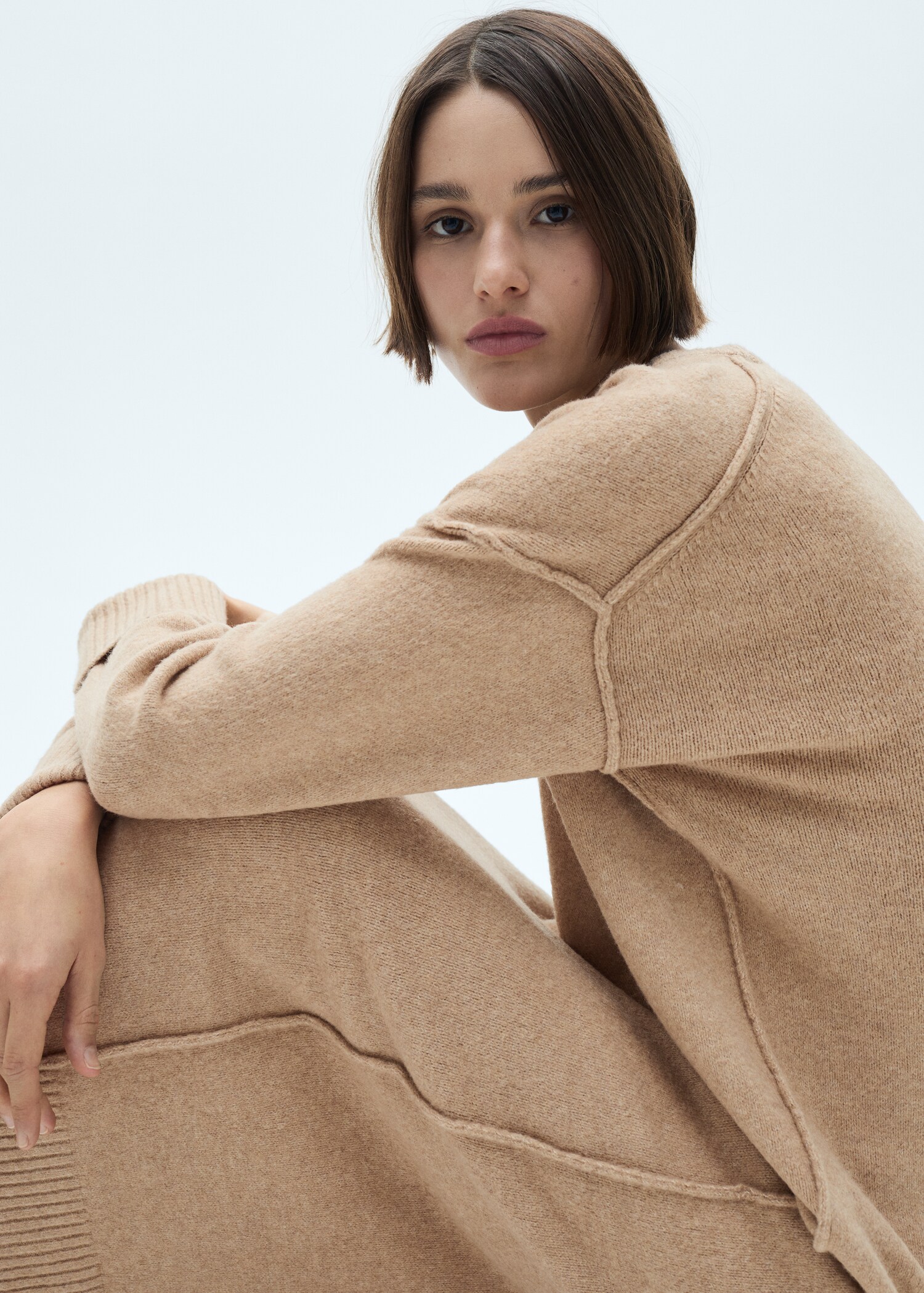 Gebreide jurk met geribde afwerkingen - Detail van het artikel 2