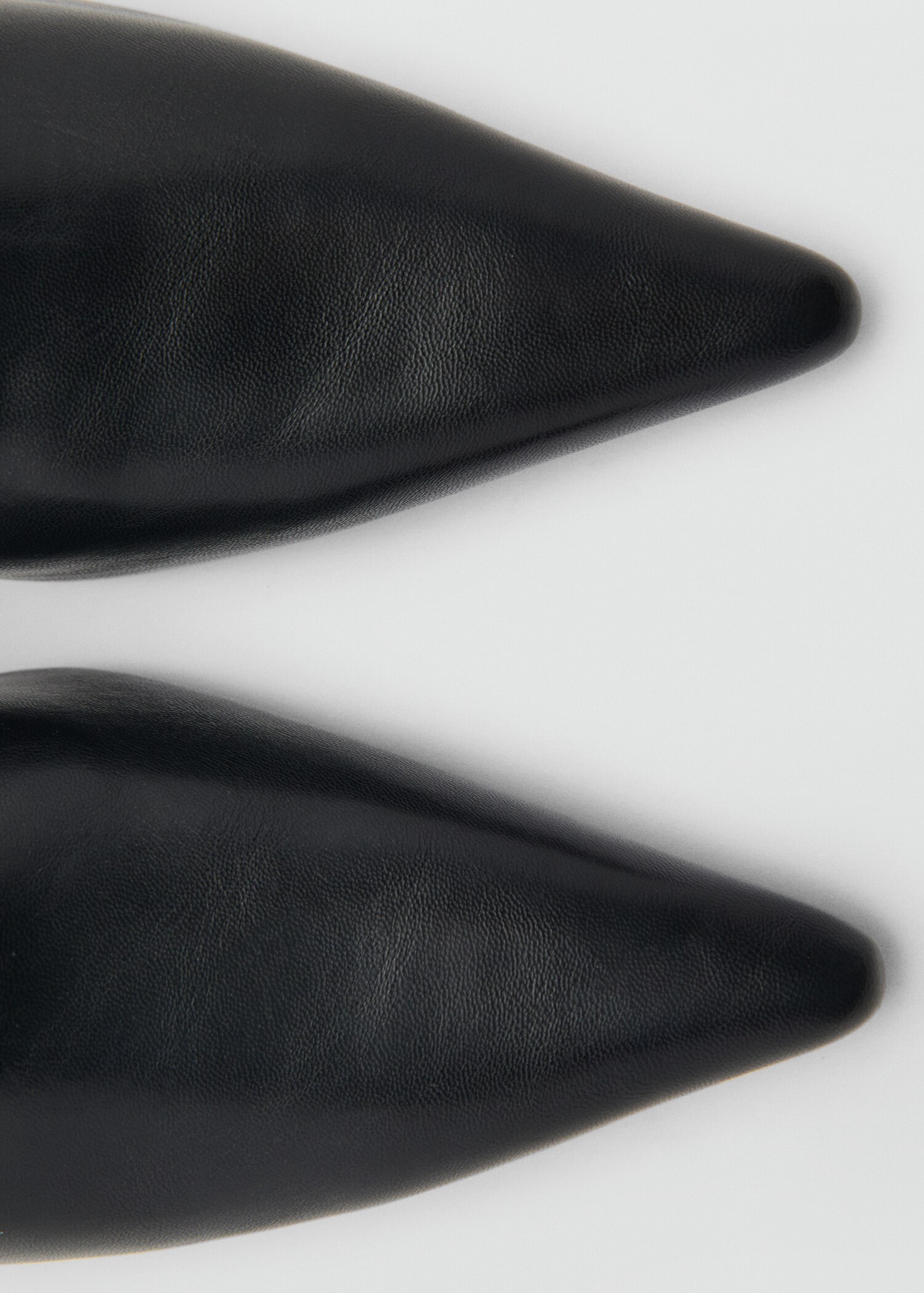 Pointed boots with zip - Details of the article 3