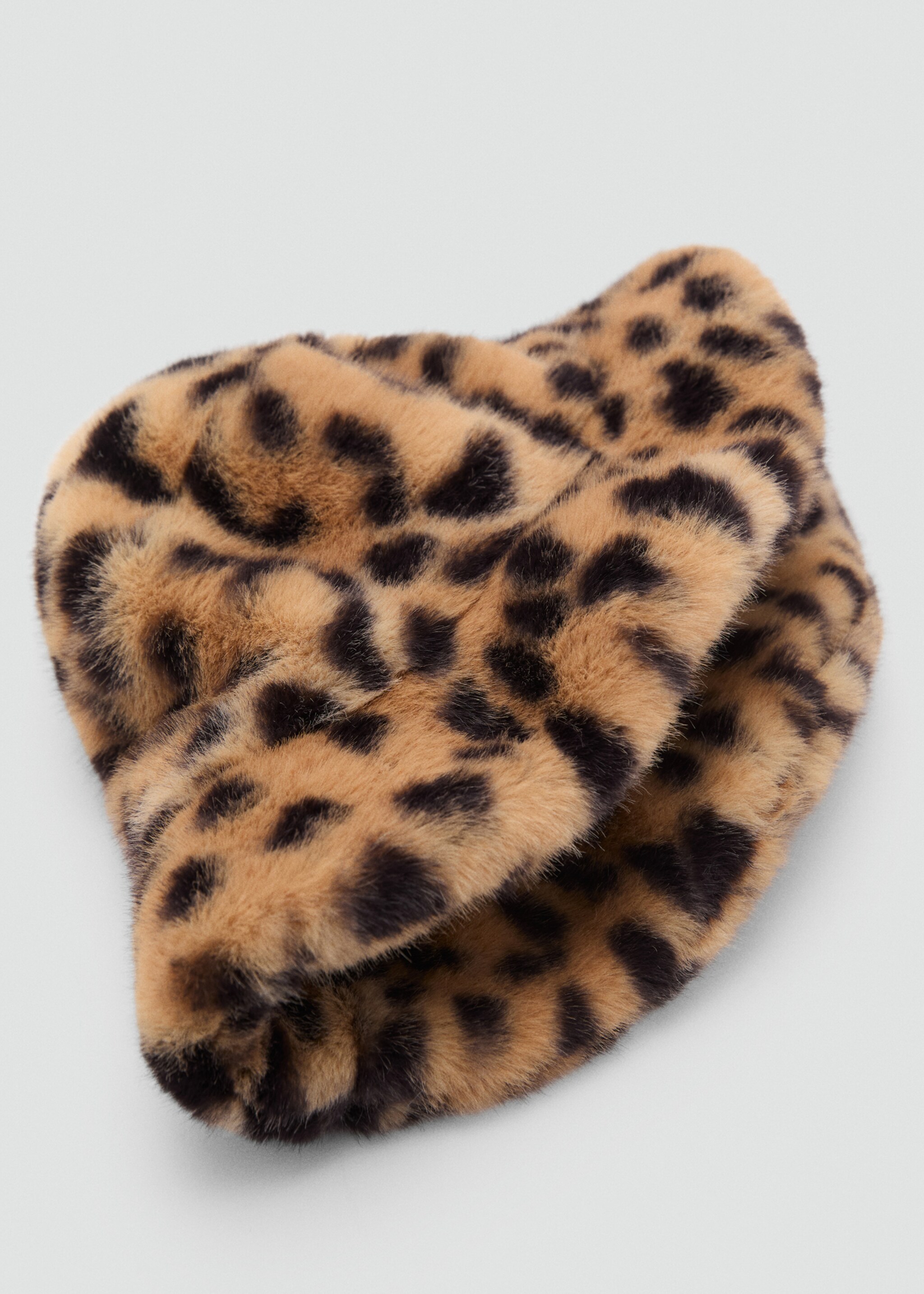 Chapéu de pescador - Pormenor do artigo 1, Castanho. Ref: 87050301-00.