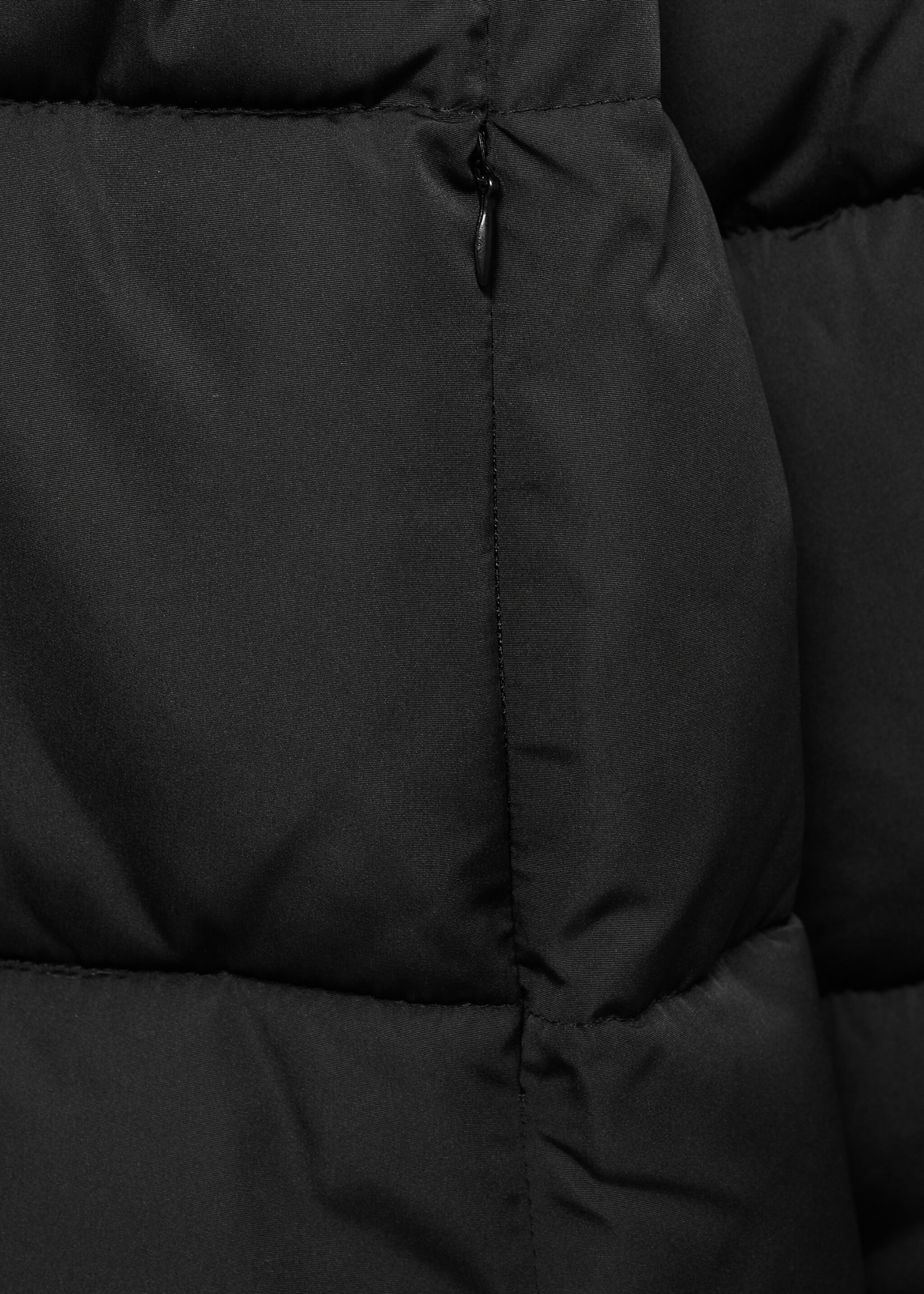 Midi quilted anorak with hood - Details of the article 0, Black. Ref: 87050306-00.
