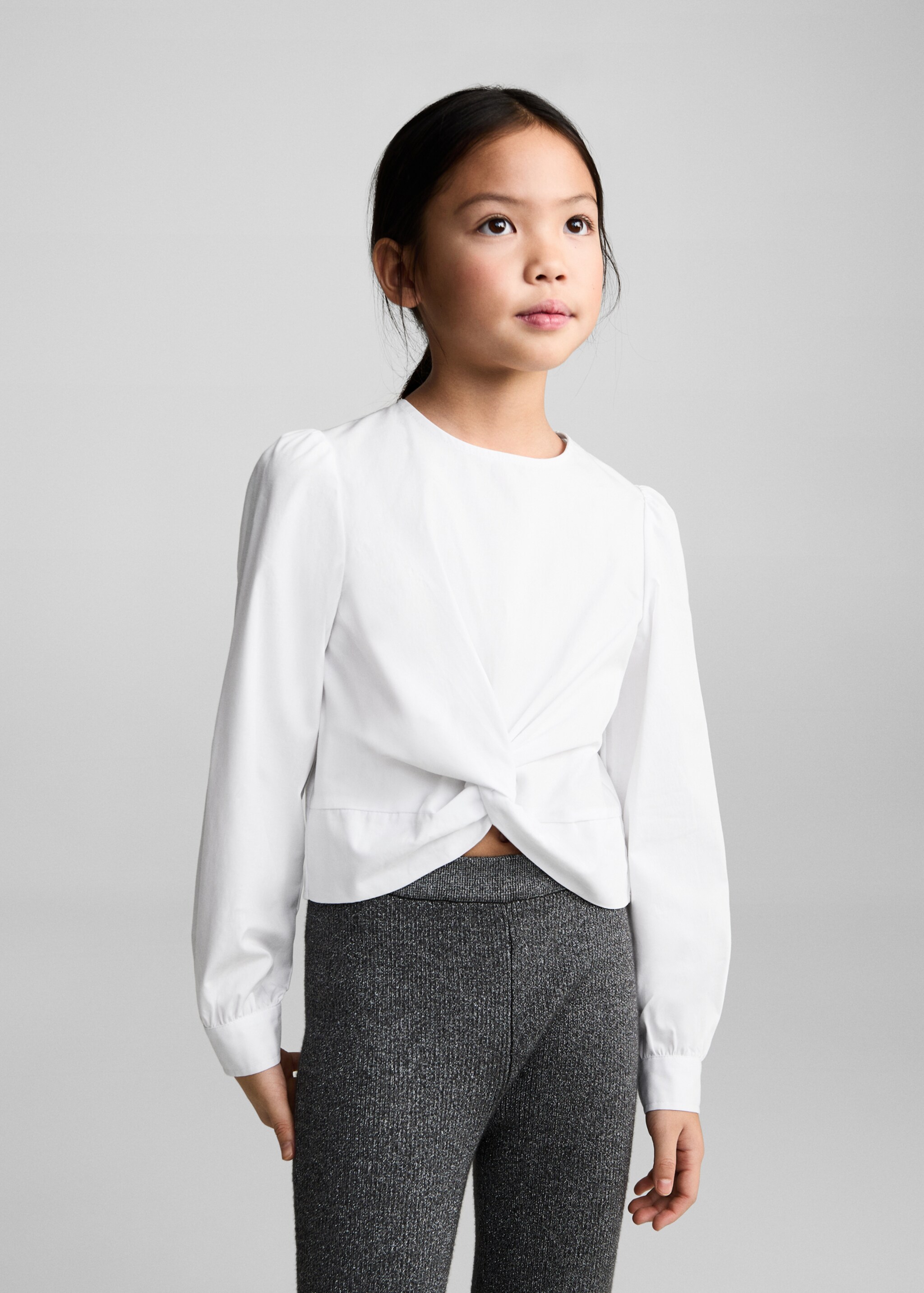 Knotted-hem cotton blouse - Medium plane, White. Ref: 87050327-00.
