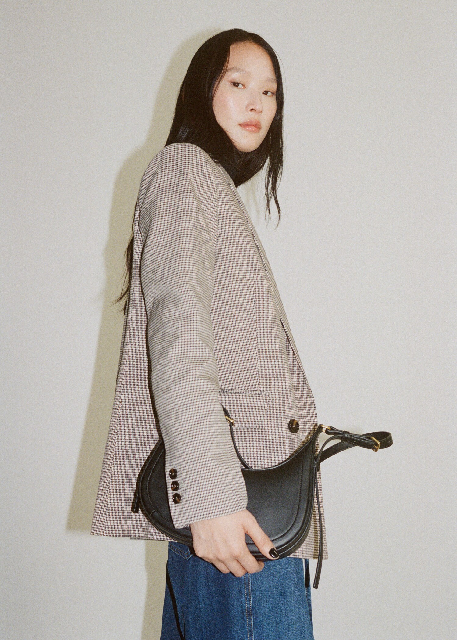 Double-breasted jacket - Details of the article 7