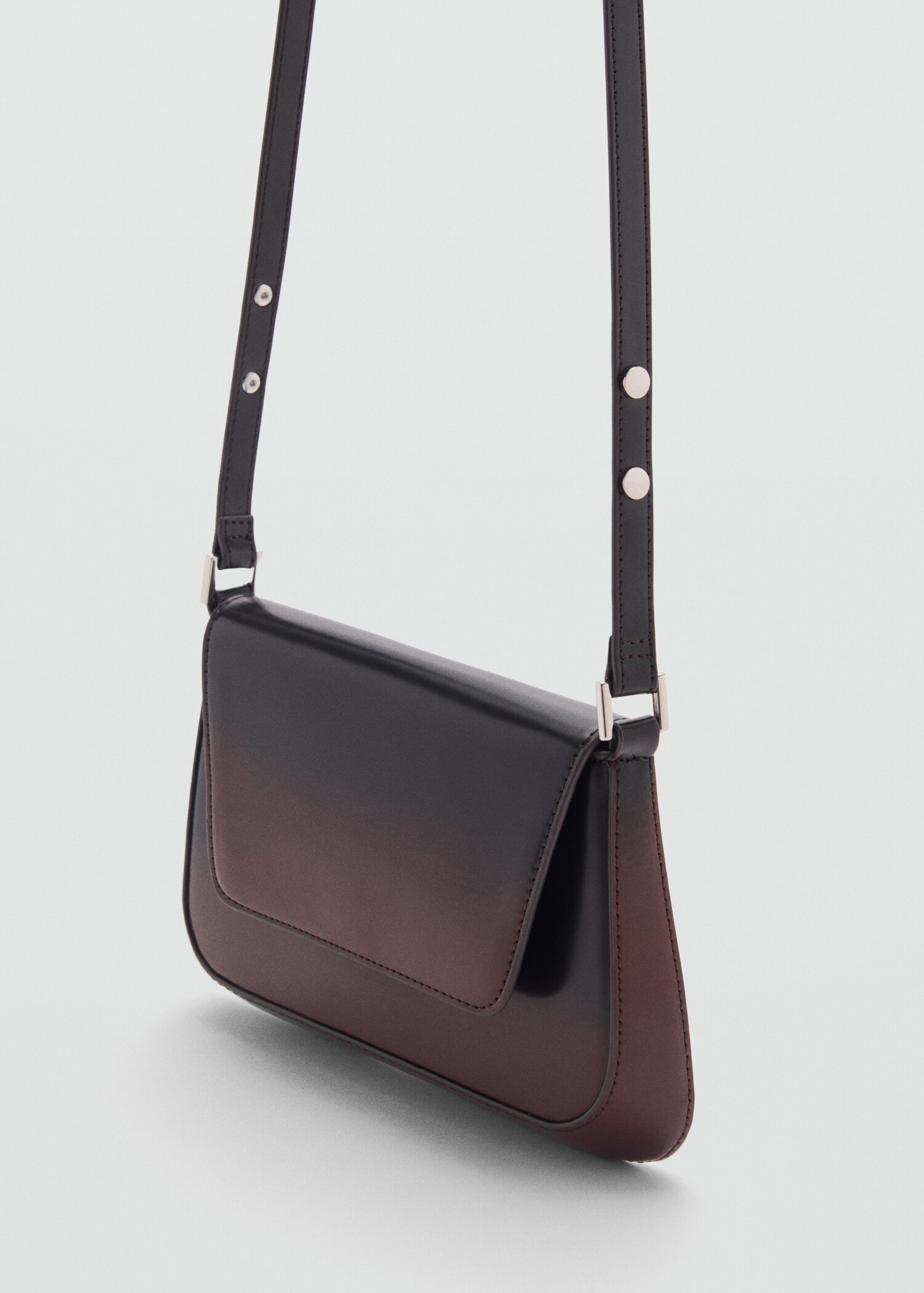 Tasche mit Klappe in Farbverlaufsoptik - Detail des Artikels 2