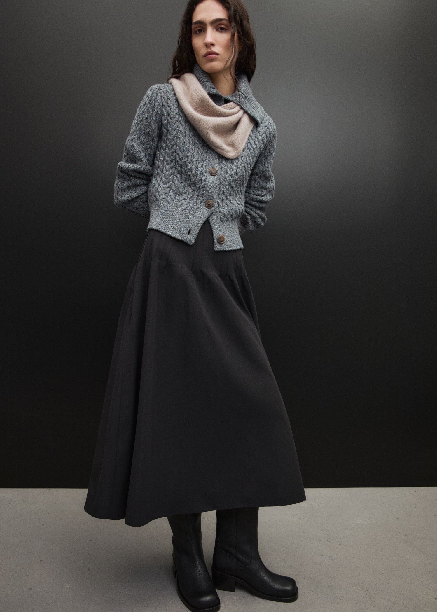 Cabled heather cardigan - Details of the article 6