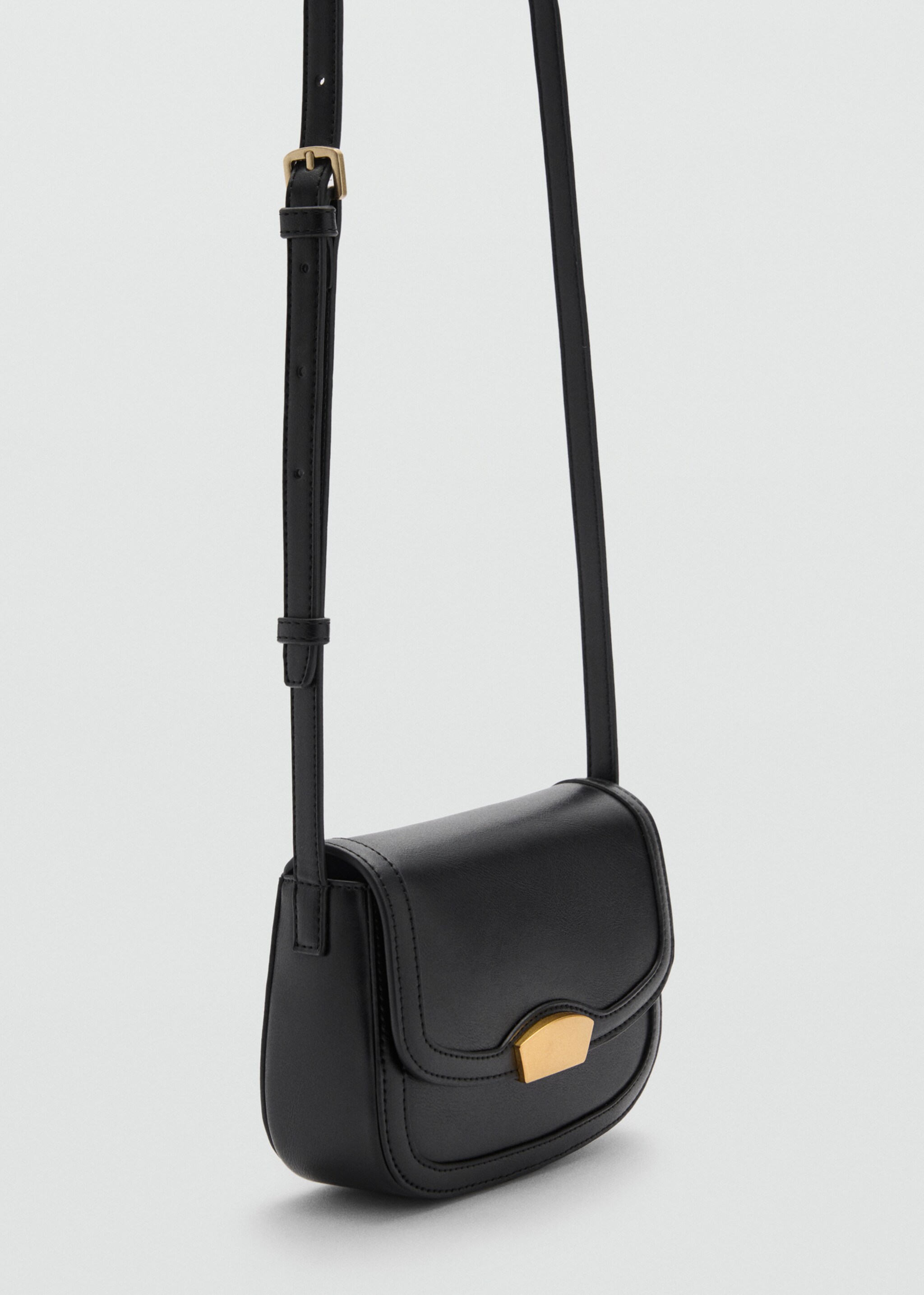 Crossbody bag with flap - Medium plane, Black. Ref: 87050406-00.