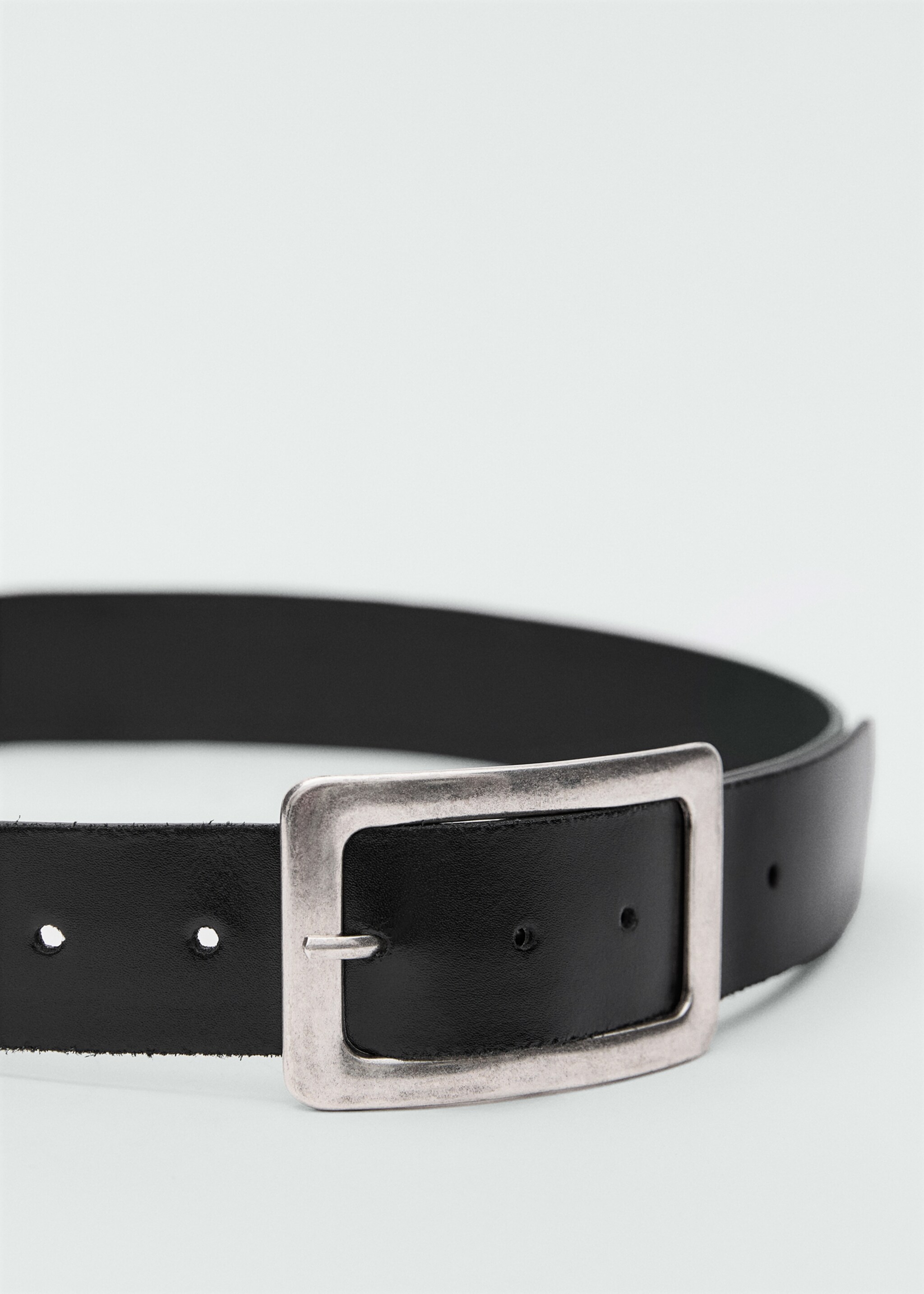 Leren ceintuur met vierkante gesp - Middenvlak, Zwart. Ref: 87050456-00.