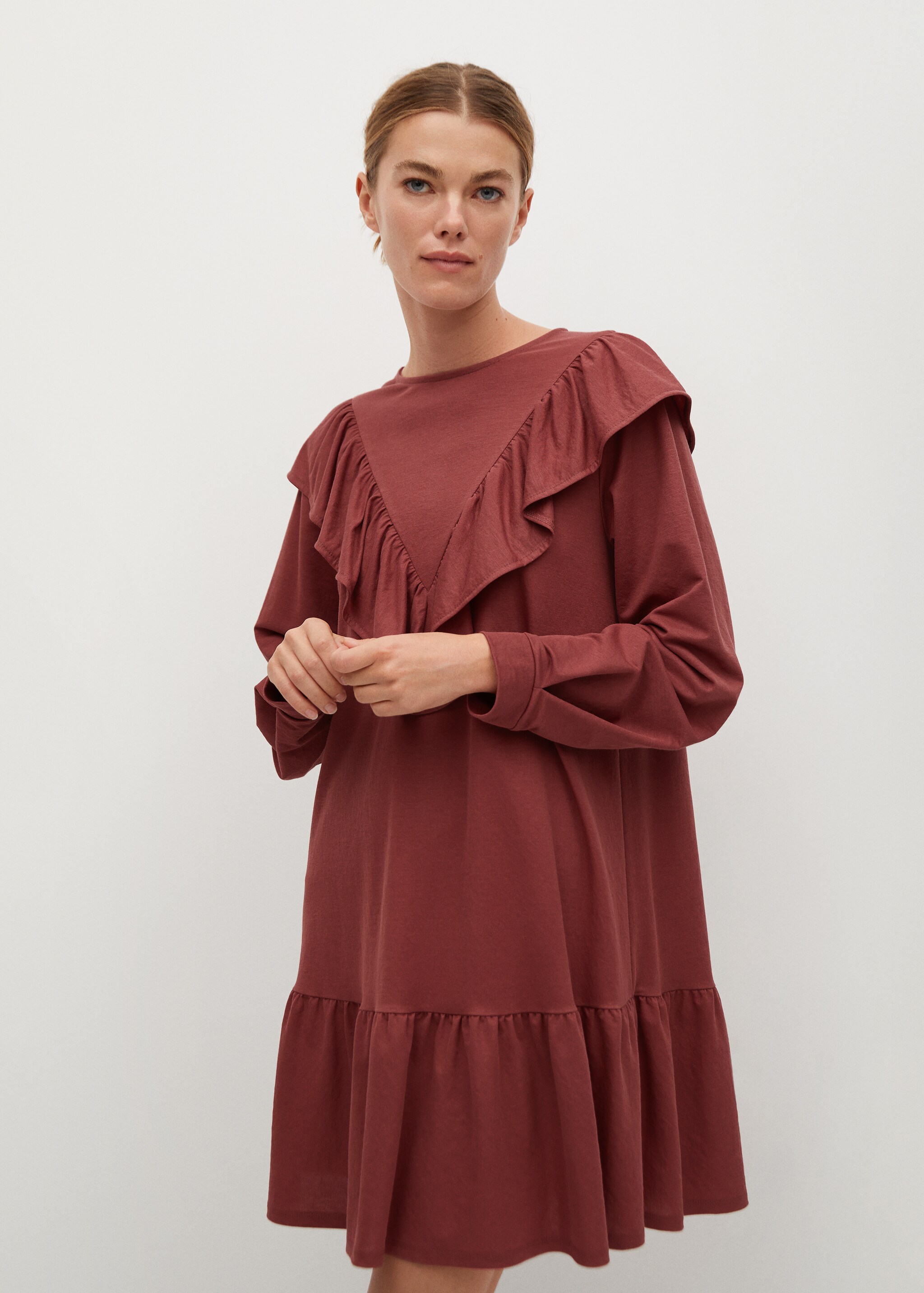 Vestido fluido volante - Plano medio