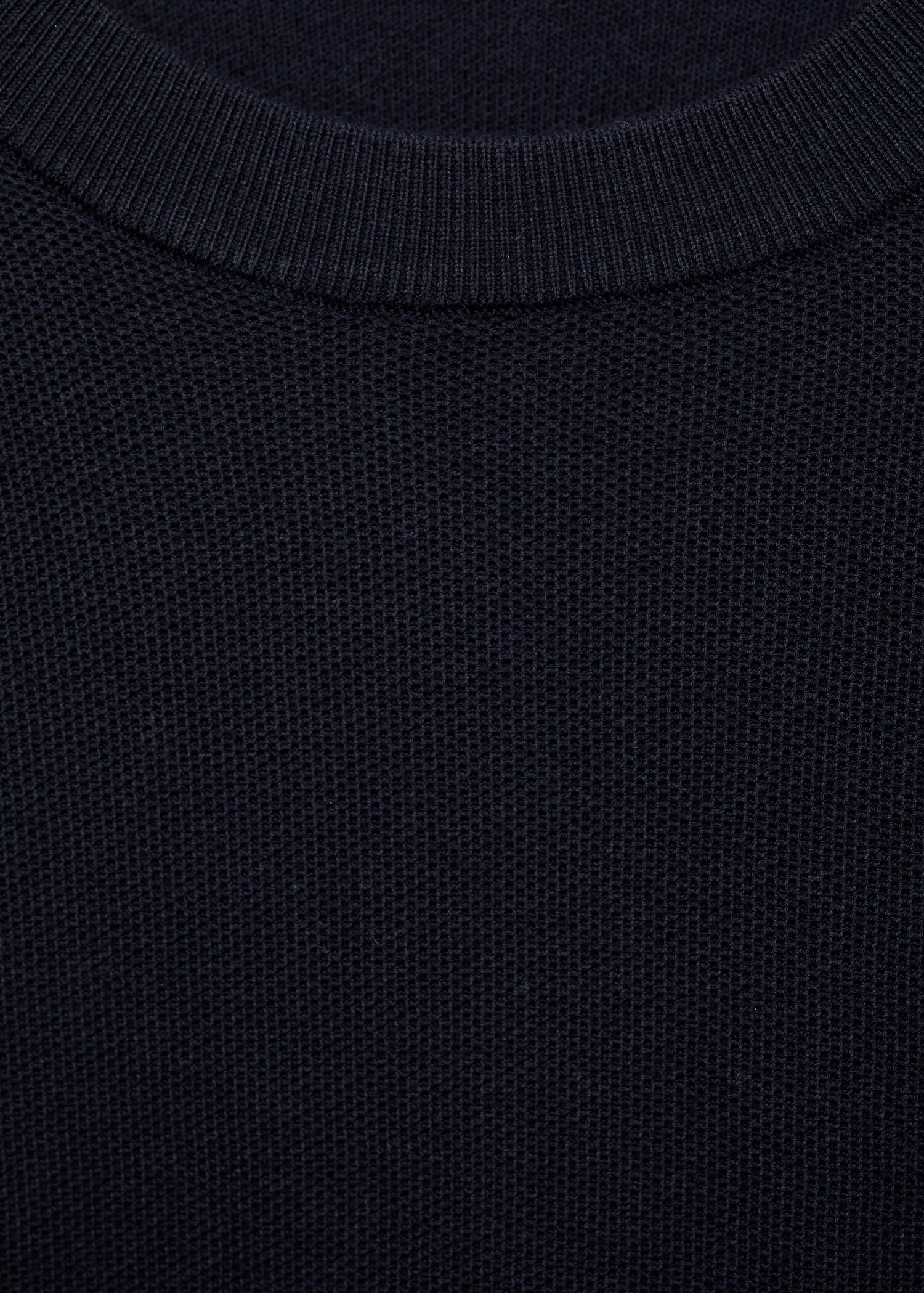 Microstructured cotton knitted sweater - Details of the article 8