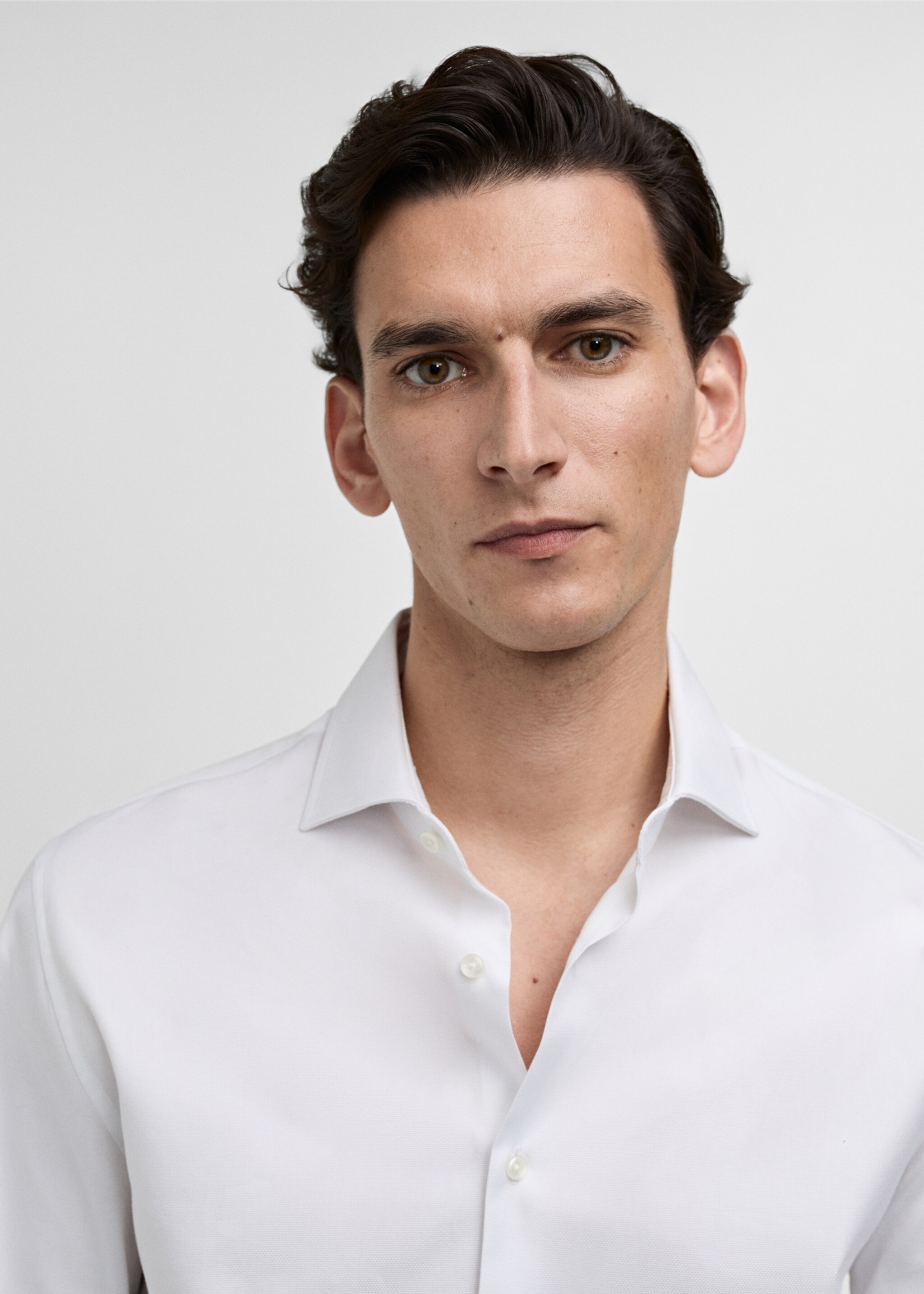 Chemise costume 100 % coton - Détail de l'article 2, Blanc. Ref: 87050611-00.