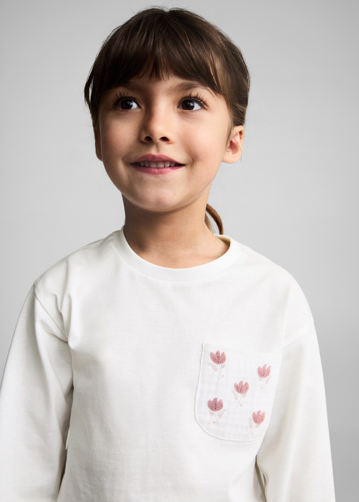 Tričko s kapsou potištěnou květy - Detail zboží 1