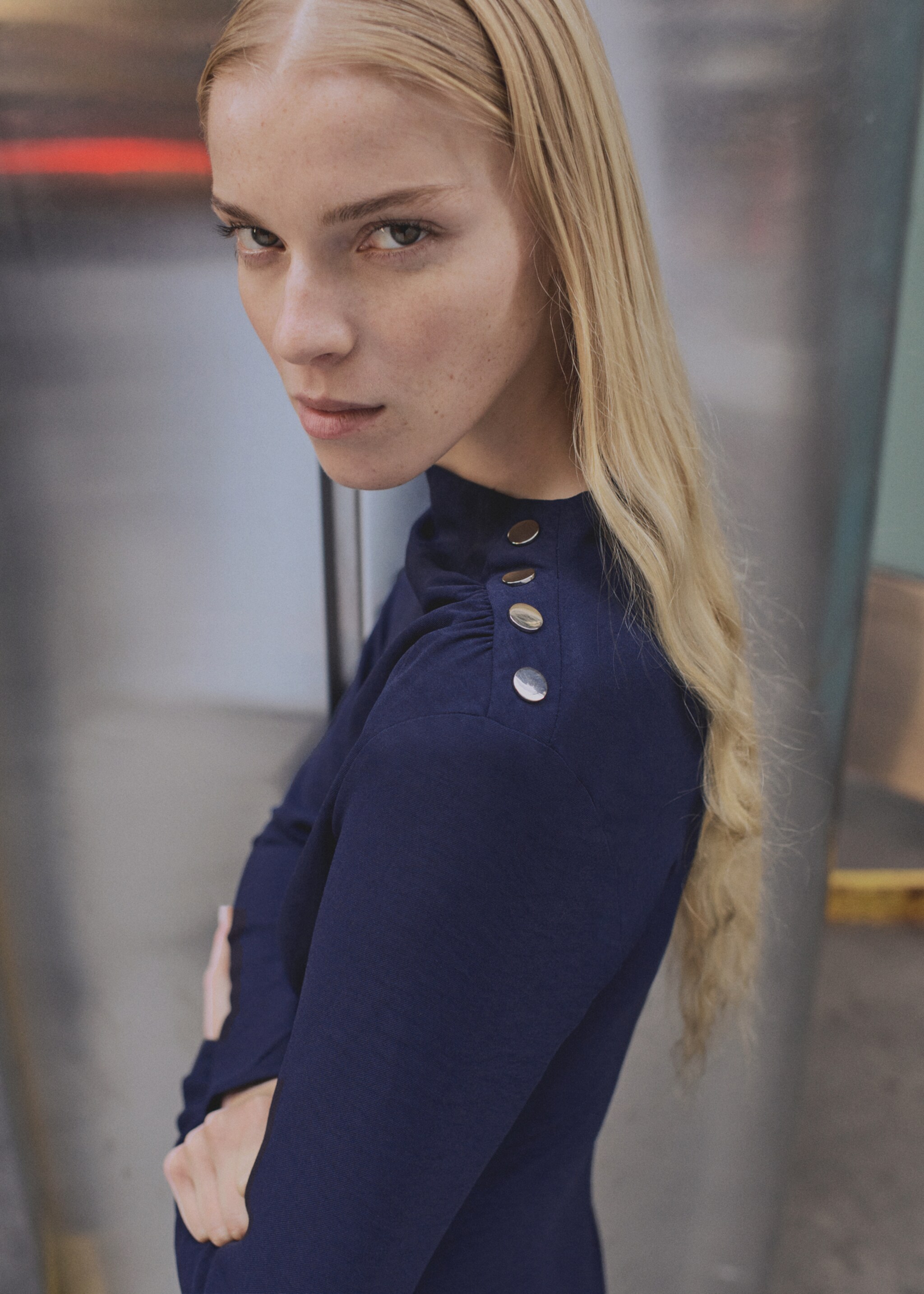 Asymmetrical pleated dress - Details of the article 1, Night Blue. Ref: 87050614-00.