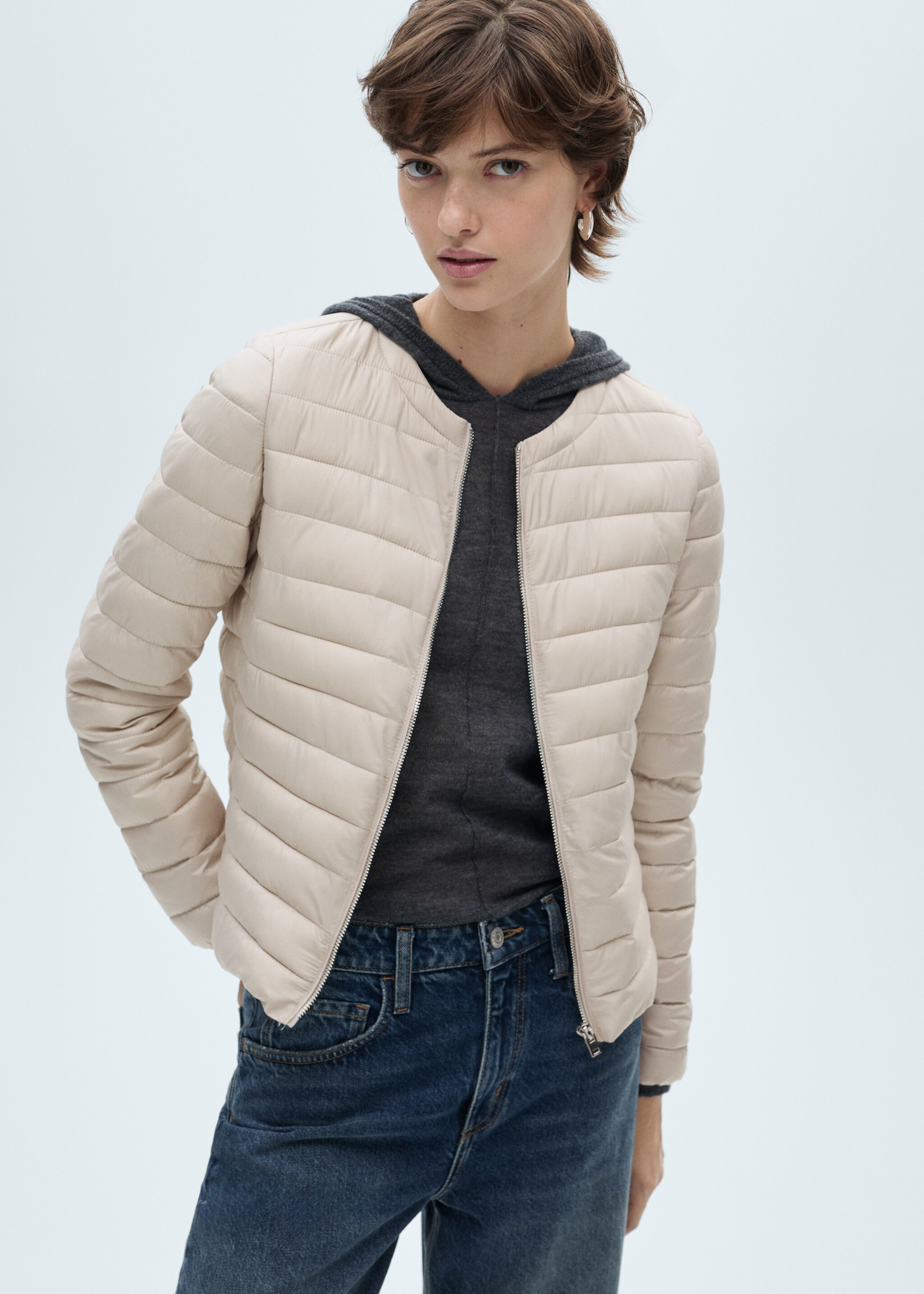 Short padded anorak with pockets - Medium plane, Ecru. Ref: 87050617-00.