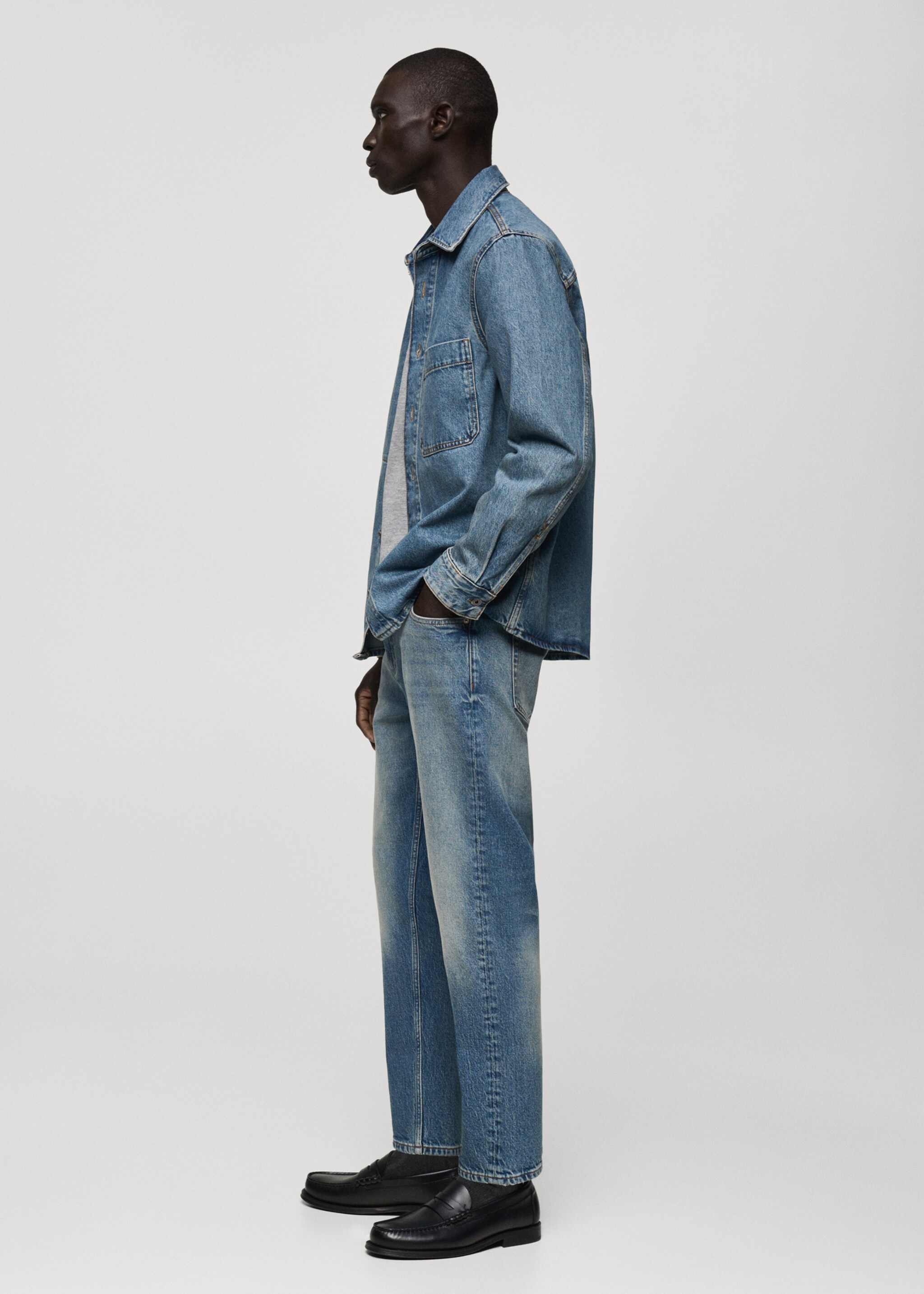 Pocket denim overshirt - Details of the article 2, Medium Blue. Ref: 87050619-00.