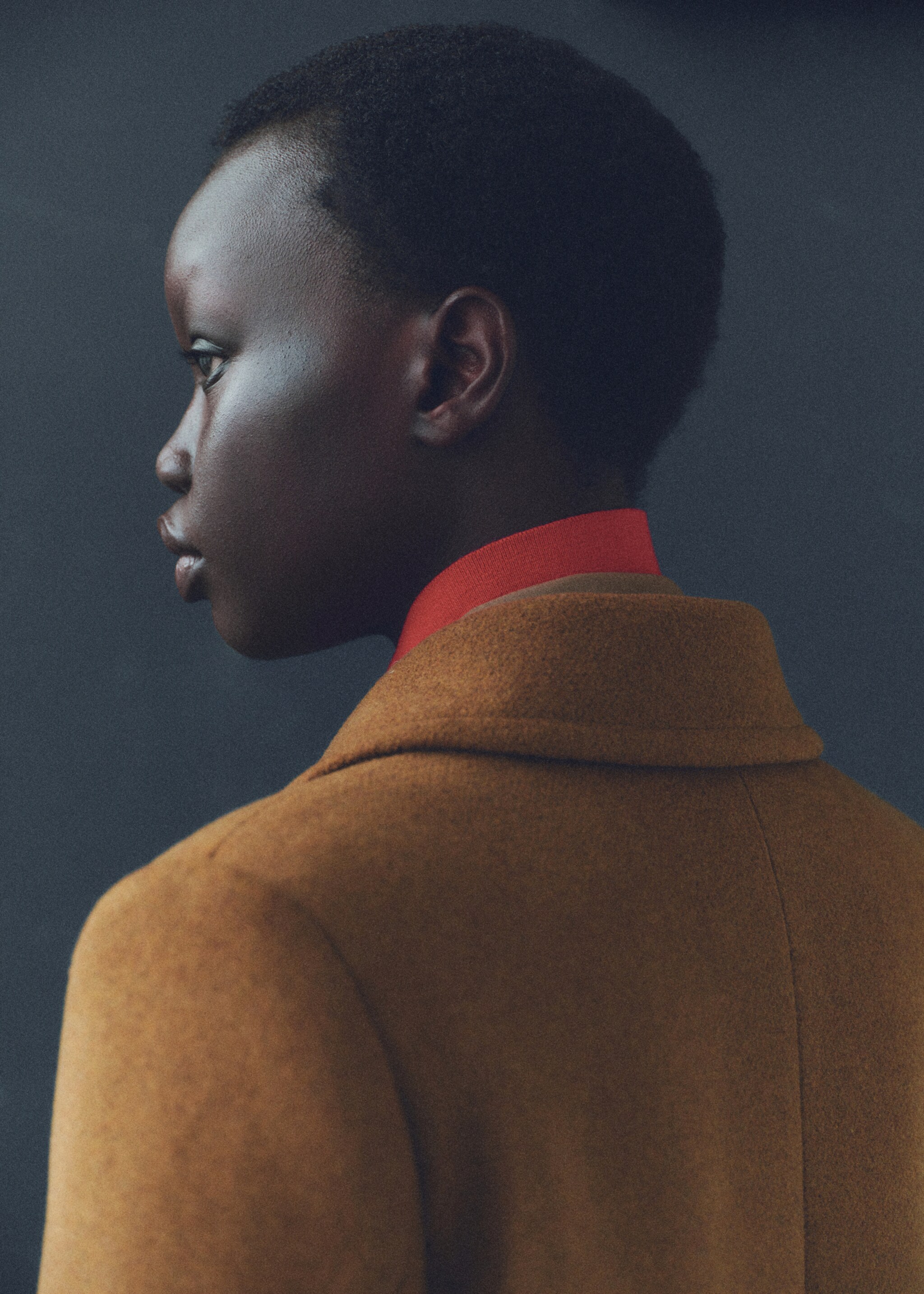 Double-breasted wool coat - Details of the article 2, Ochre. Ref: 87050624-00.