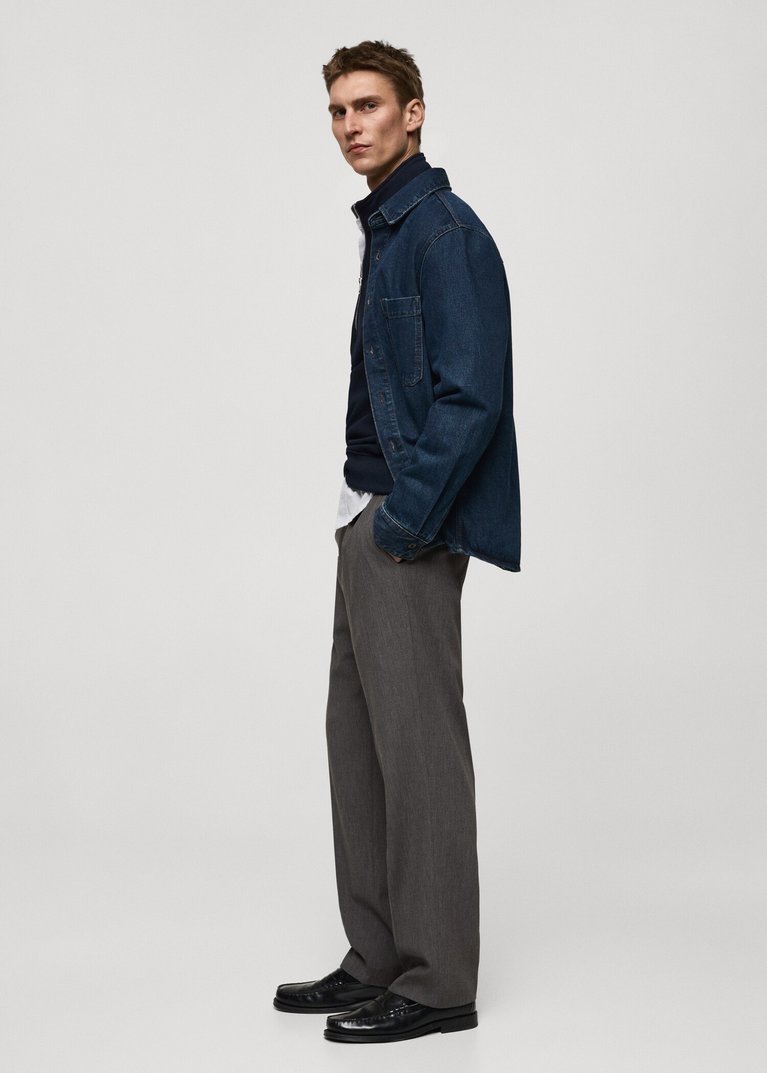Straight-fit pleated trousers - Details of the article 2