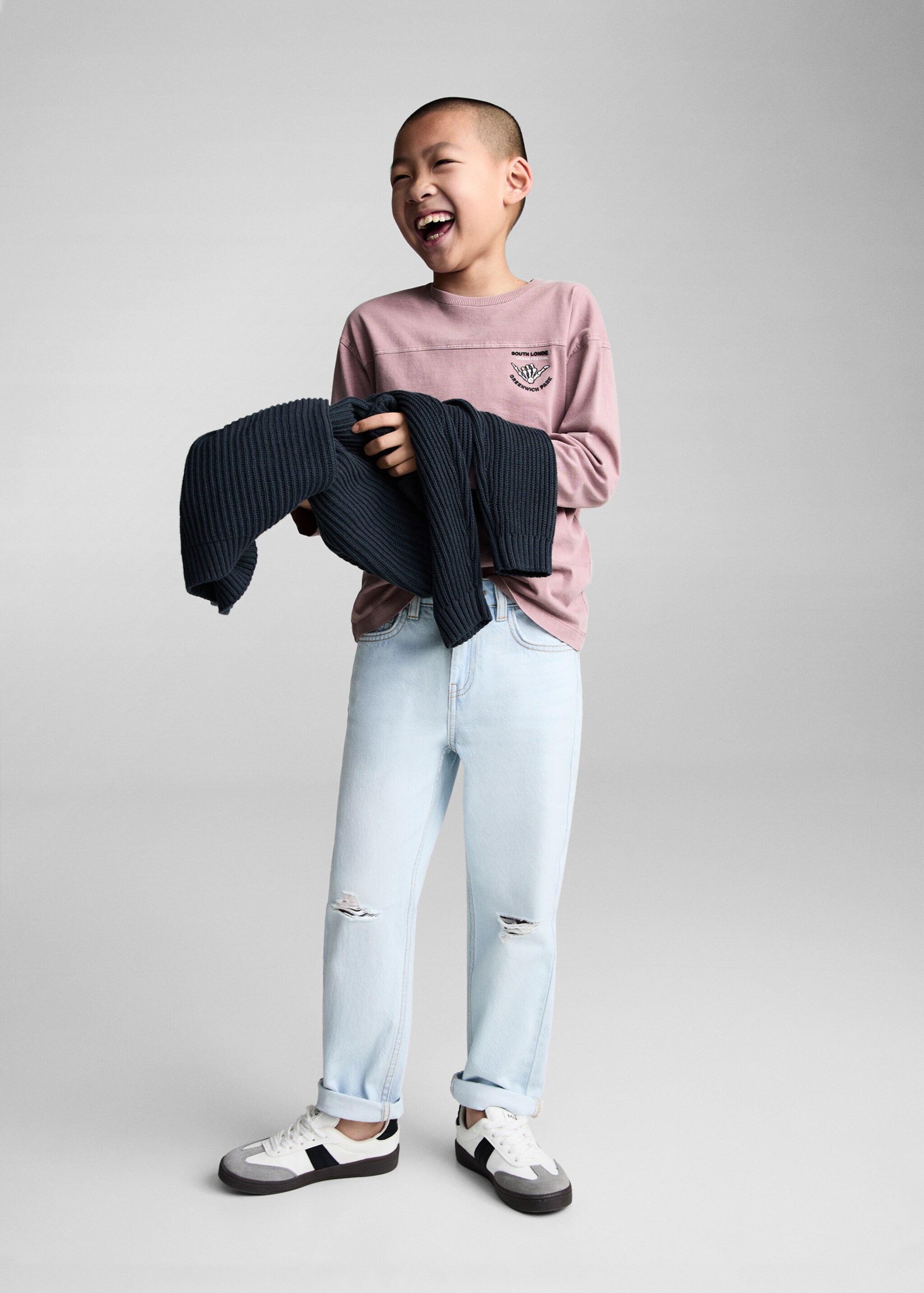 Katoenen T-shirt met verwassen effect - Detail van het artikel 2, Licht/Pastelpaars. Ref: 87050642-00.