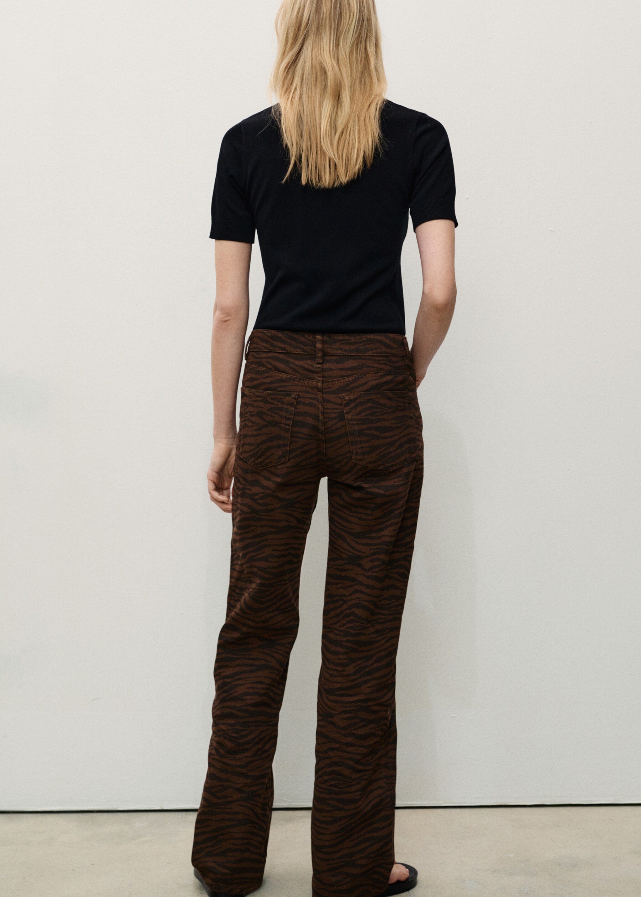 Zebra-print straight-fit jeans - Reverse of the article, Chocolate. Ref: 87050652-00.