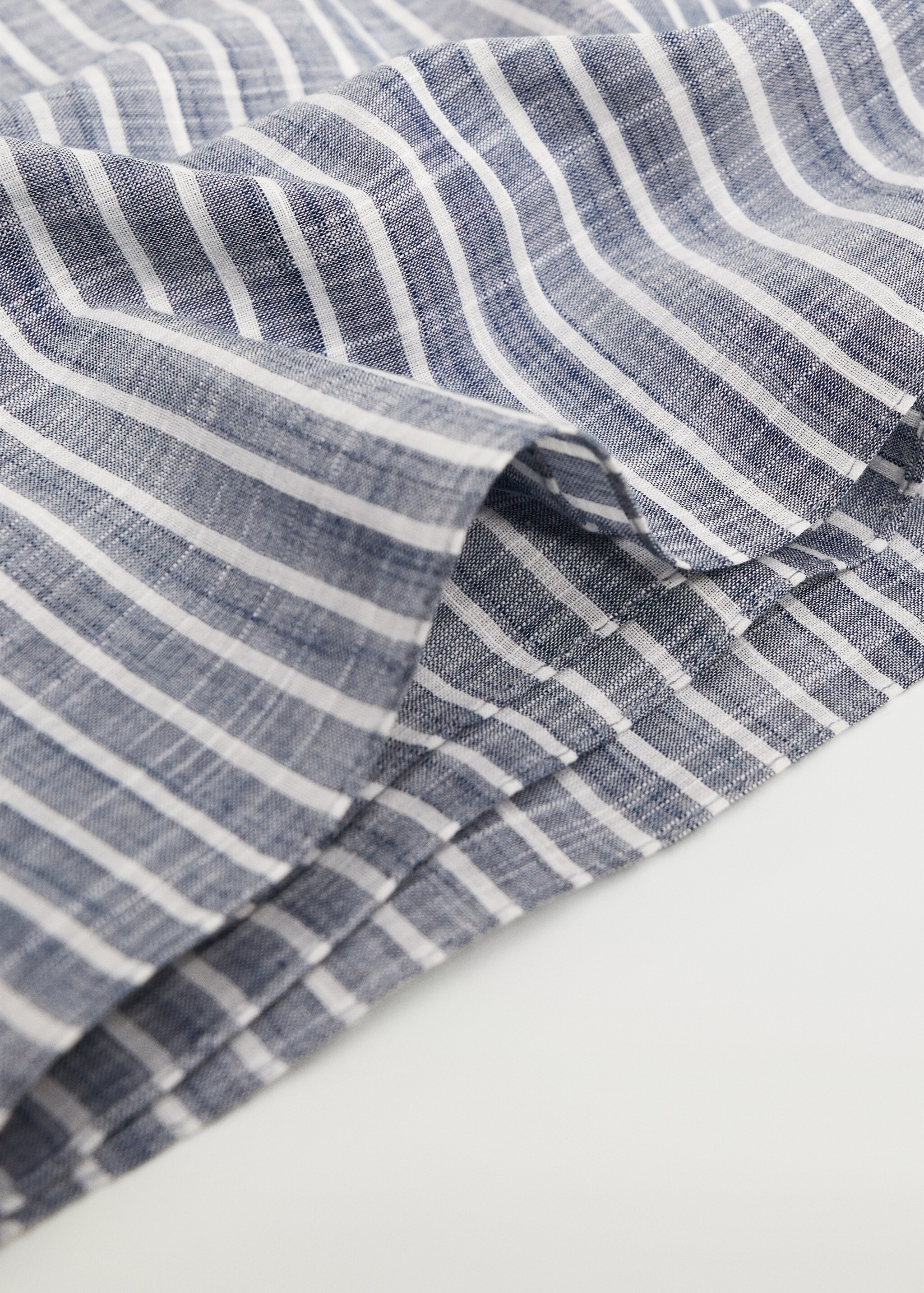 Fringed lines scarf - Details of the article 2