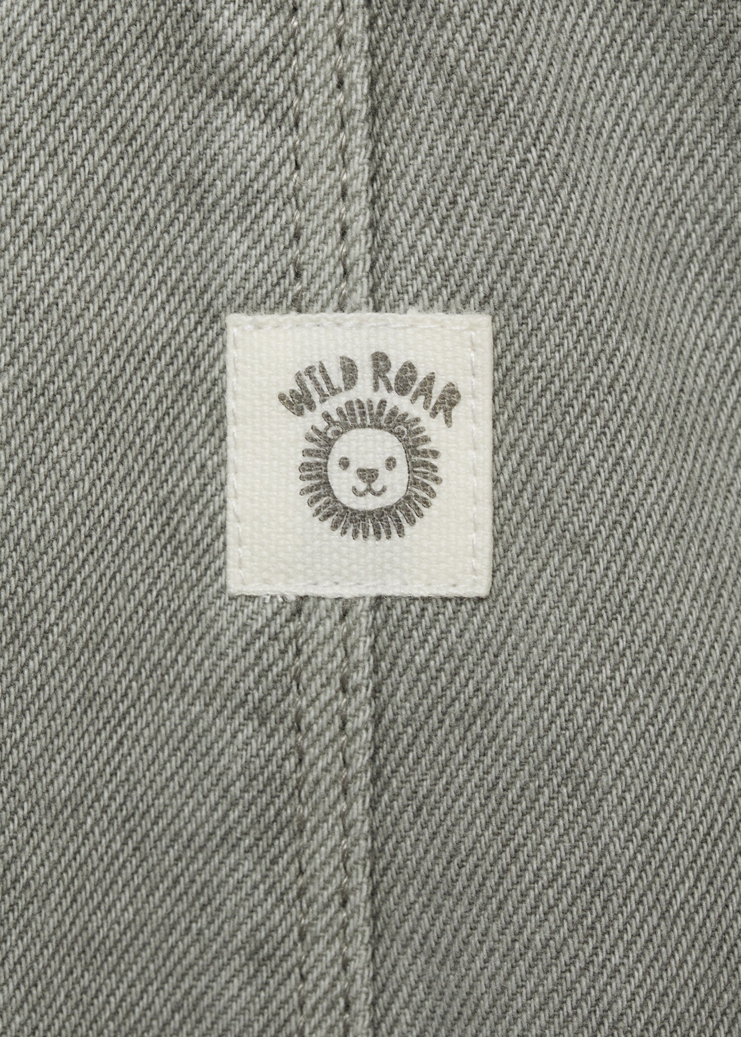 Long denim overalls with pocket - Details of the article 0