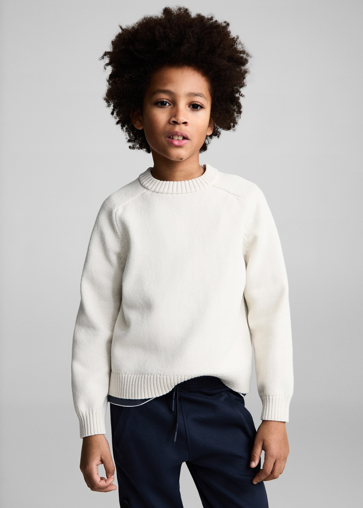 Jogger trousers with elastic waist - Details of the article 1