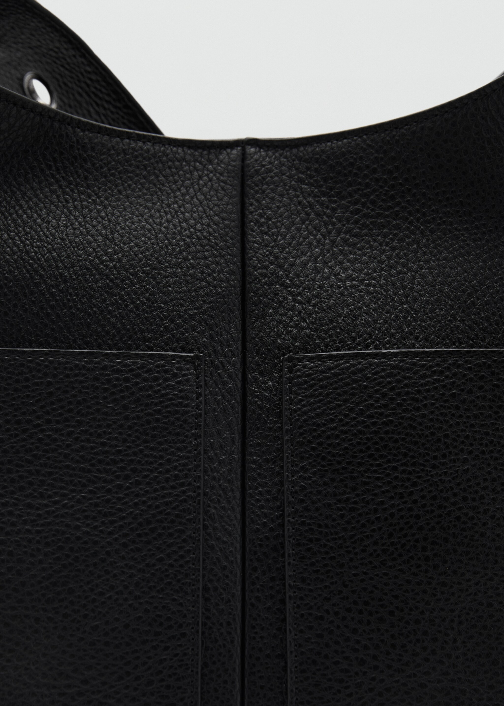 Torebka z ćwiekami i metalową rączką - Szczegóły artykułu 1, Czarny. Ref: 87051519-00.