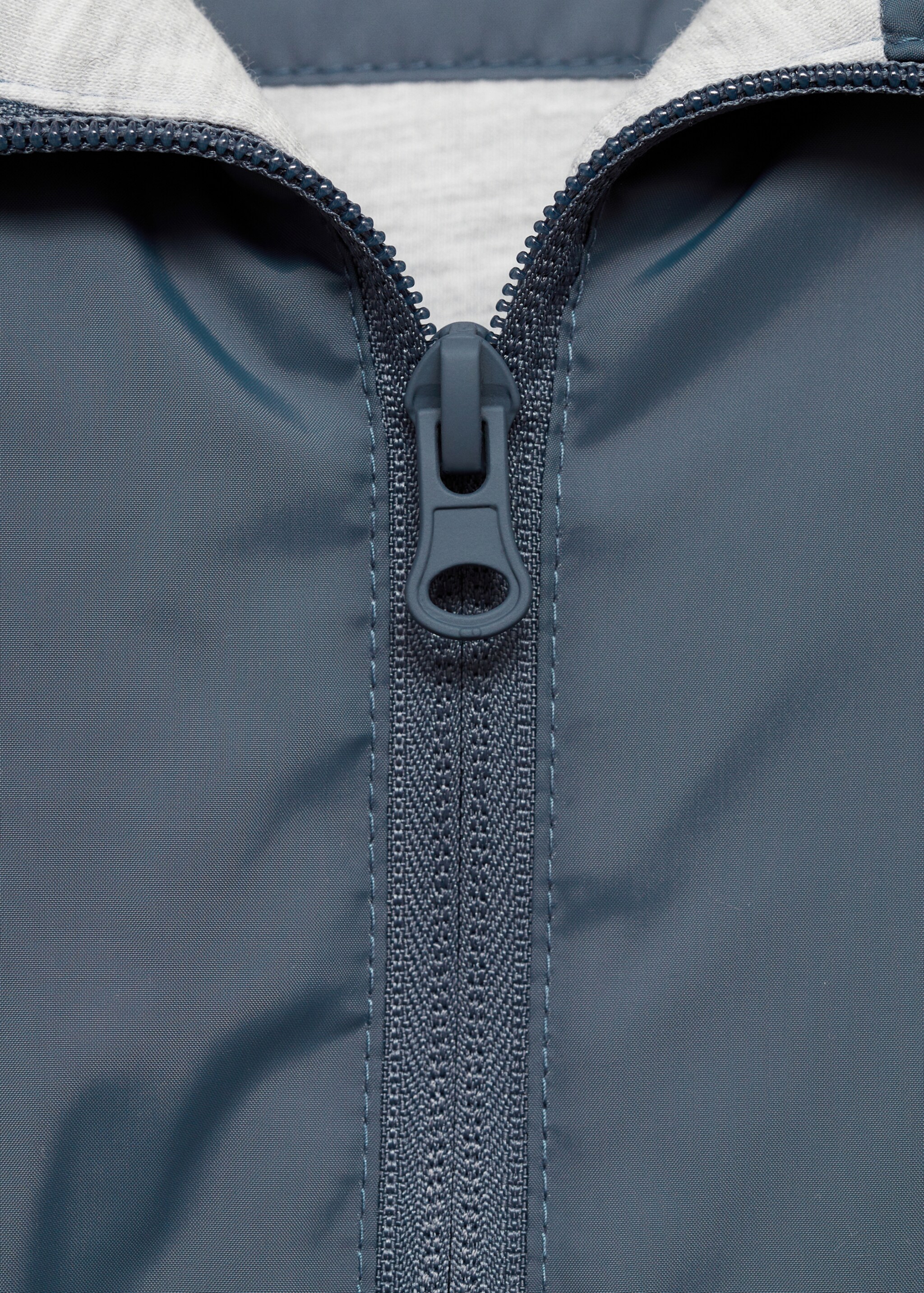 Hood puffer coat - Details of the article 8, Blue. Ref: 87052024-00.
