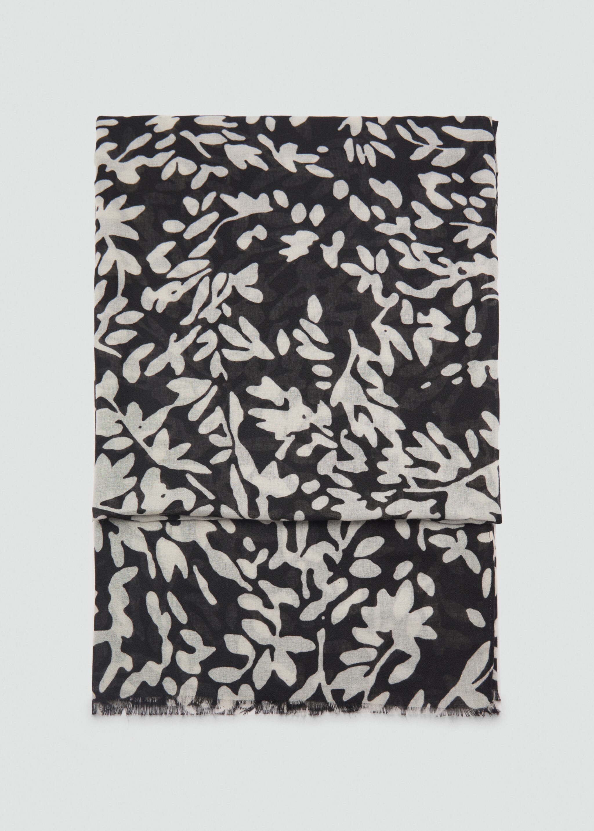 Floral print scarf - Article without model, Black. Ref: 87052534-00.