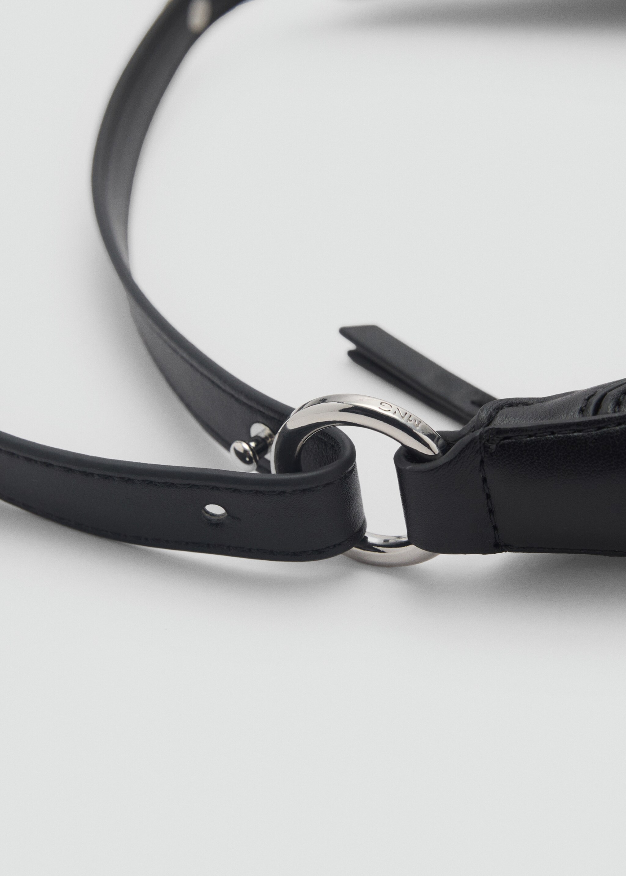 Oval shoulder bag - Details of the article 3, Black. Ref: 87052537-00.