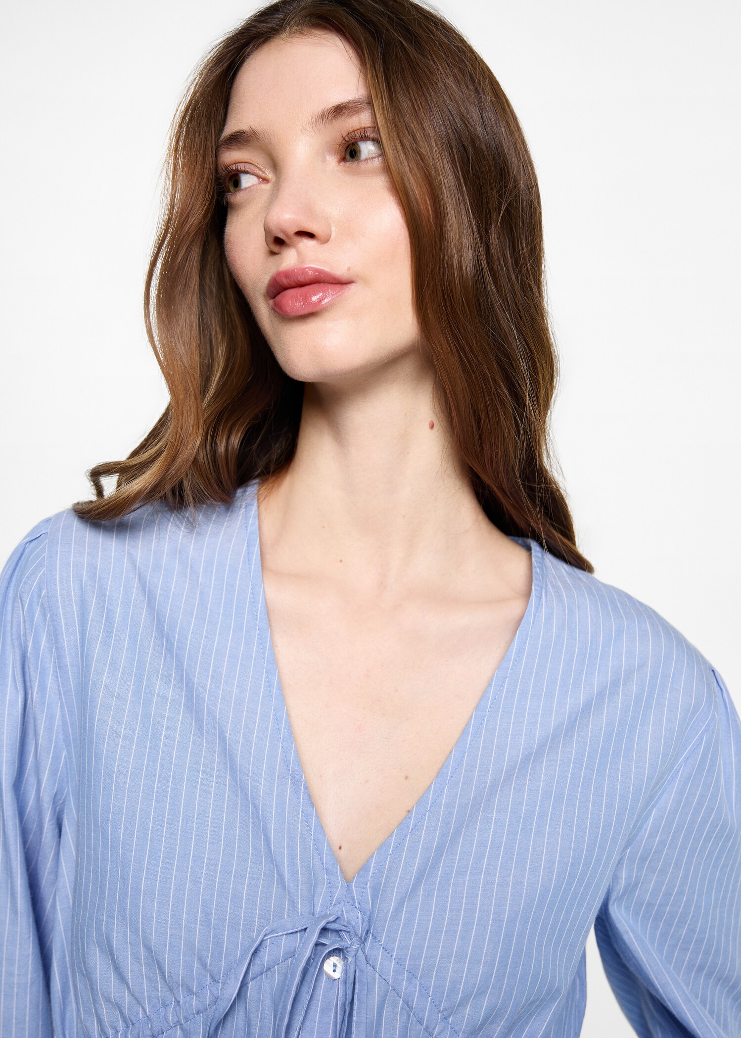 Striped bow blouse - Details of the article 1