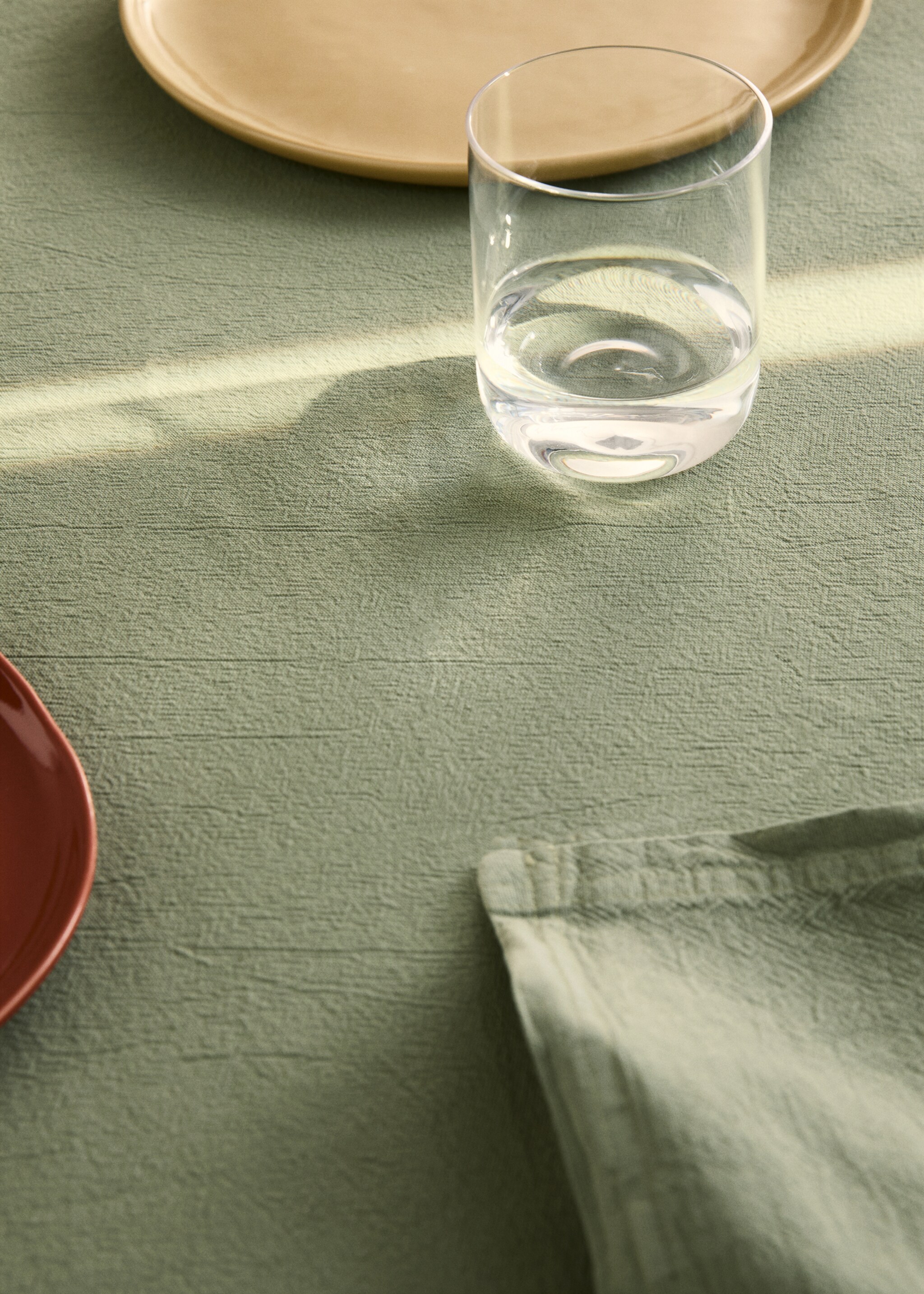 100% cotton tablecloth for 6 to 8 people - Details of the article 7, Mint Green. Ref: 87052547-00.