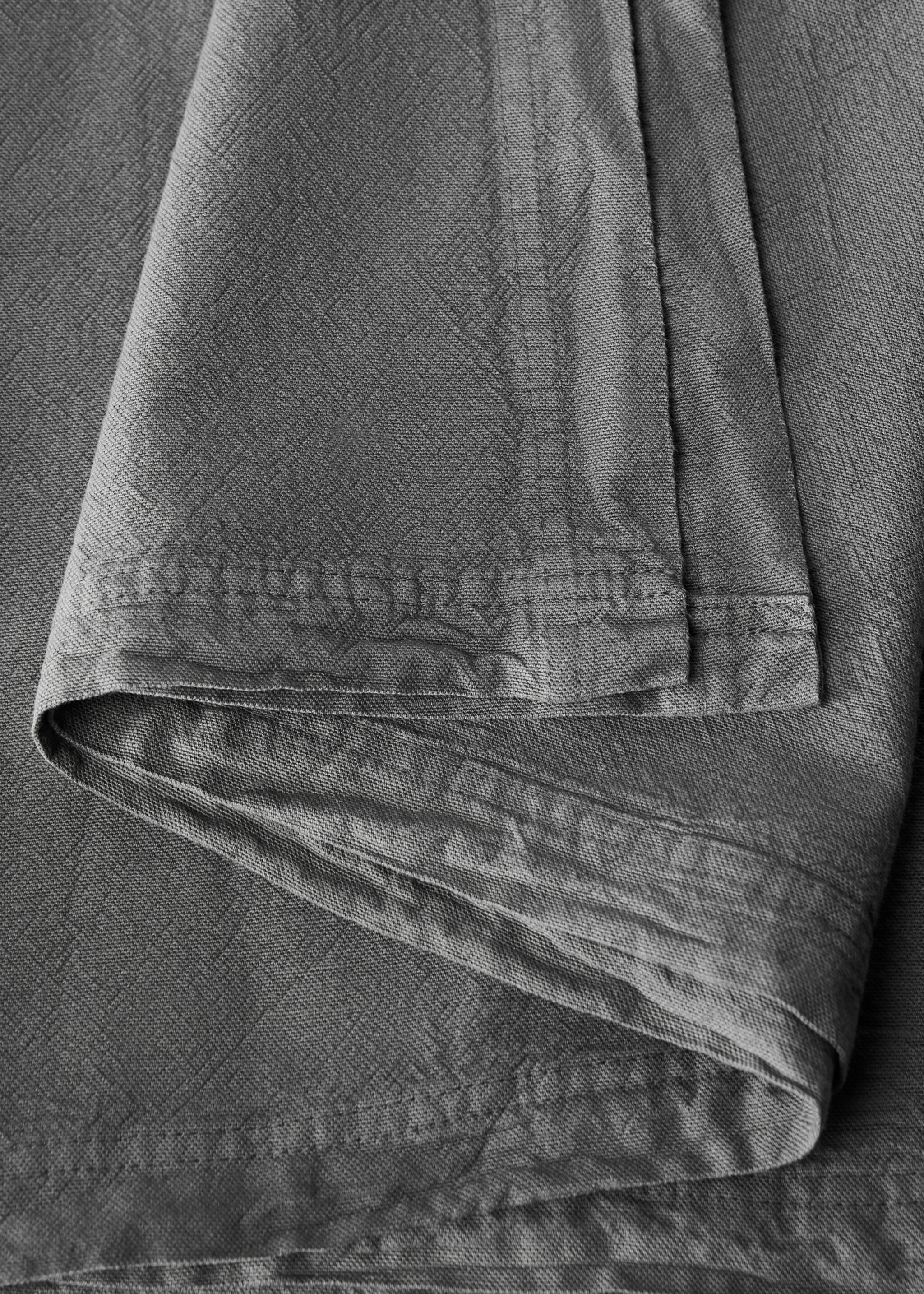 100% cotton tablecloth for 6 to 8 people - Details of the article 1, Medium Grey. Ref: 87052547-00.