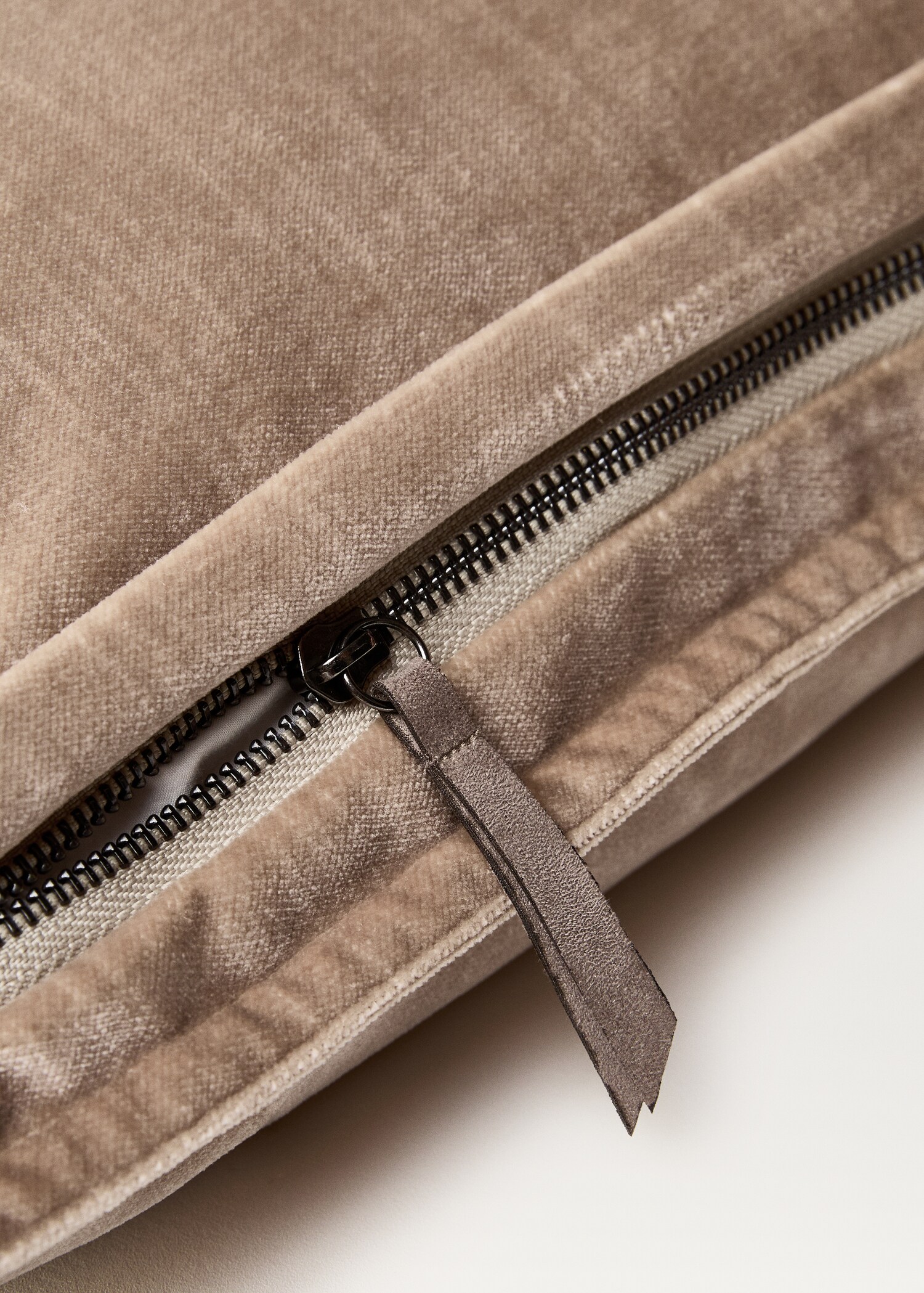 Velvet cushion cover 30x50 cm - Details of the article 2