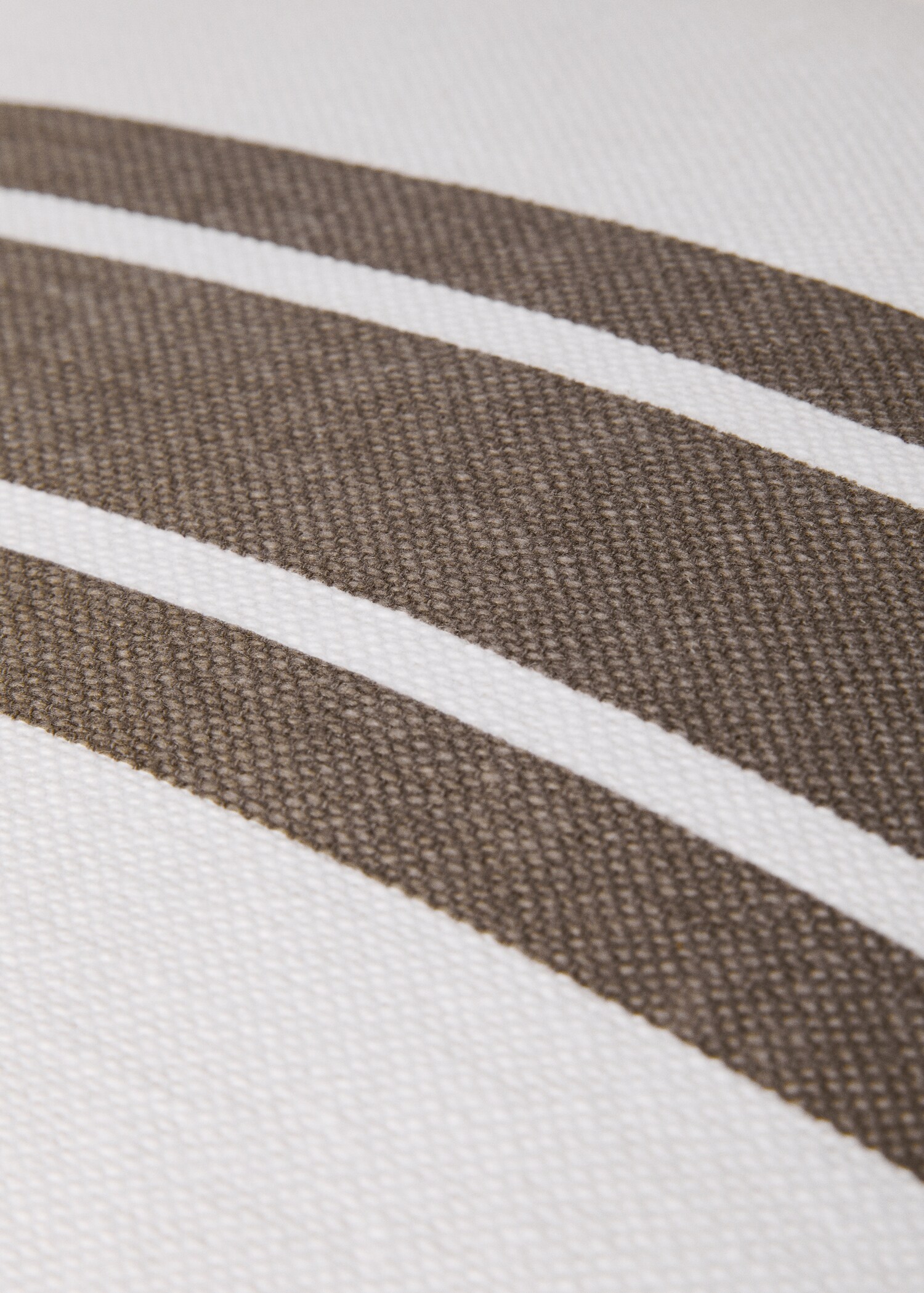 Cushion cover with stripe detail 45x45 cm - Details of the article 3