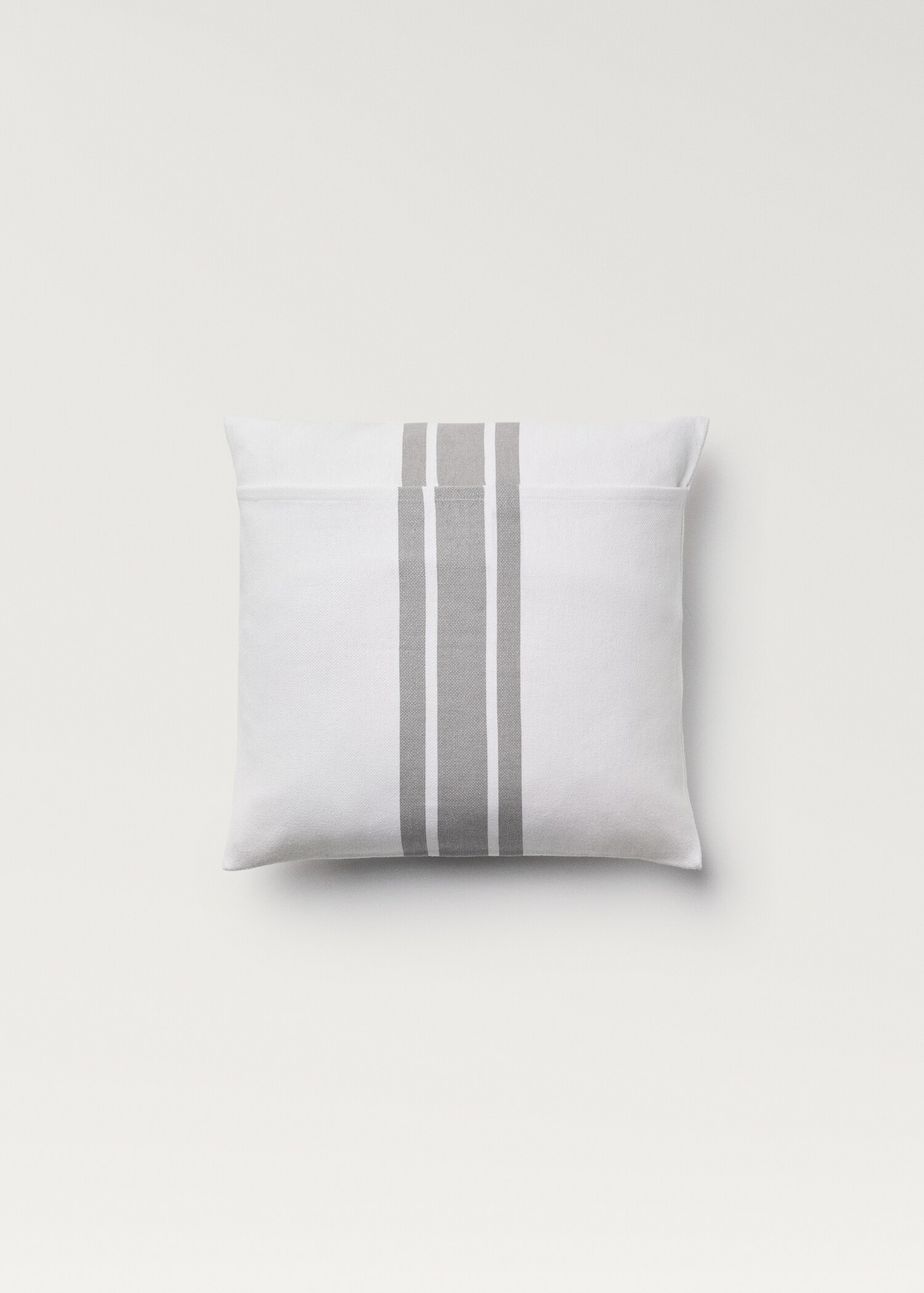 Cushion cover with stripe detail 45x45 cm - Details of the article 4