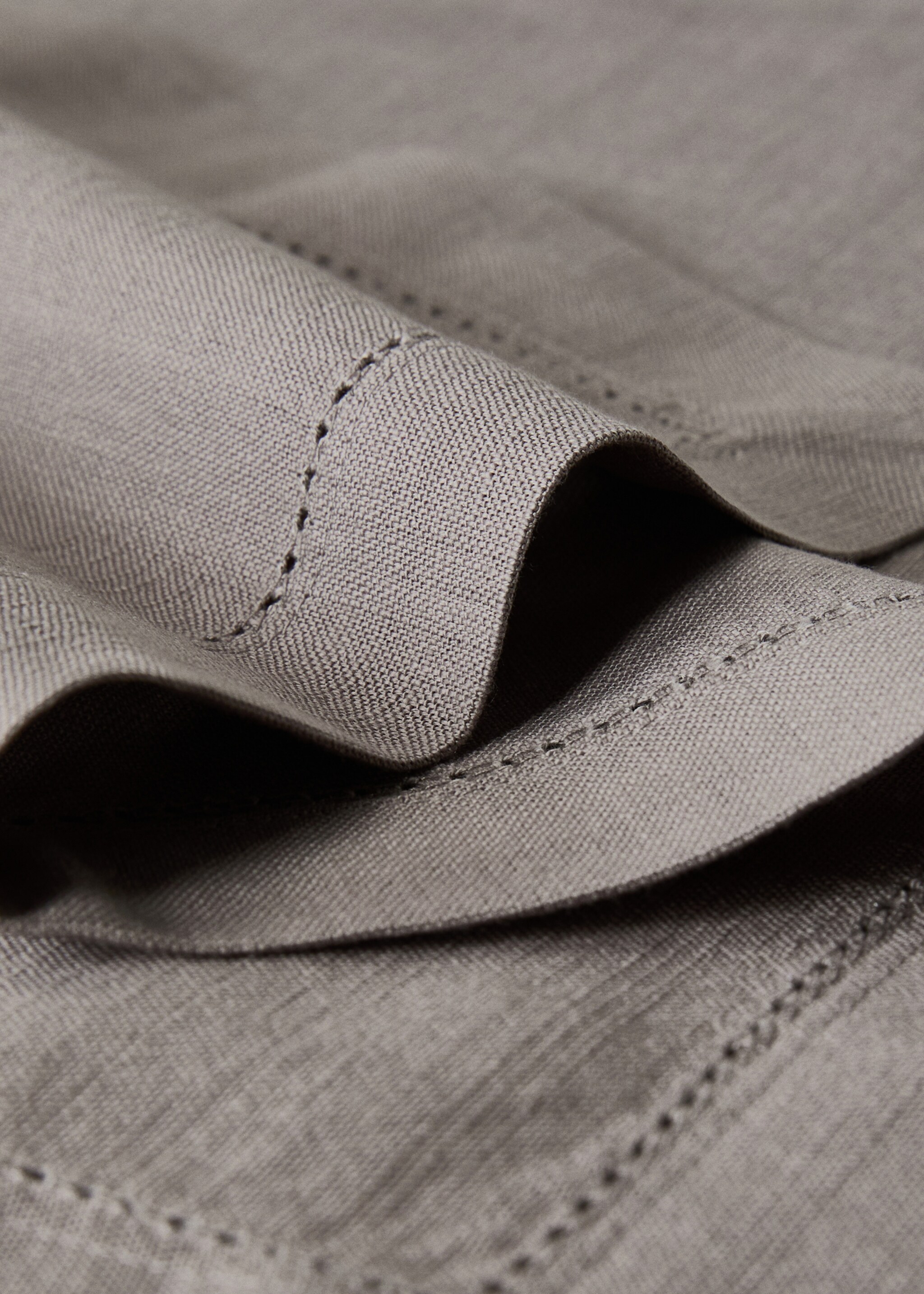 Cotton placemat with hemstitch - Details of the article 1, Medium Grey. Ref: 87052951-00.