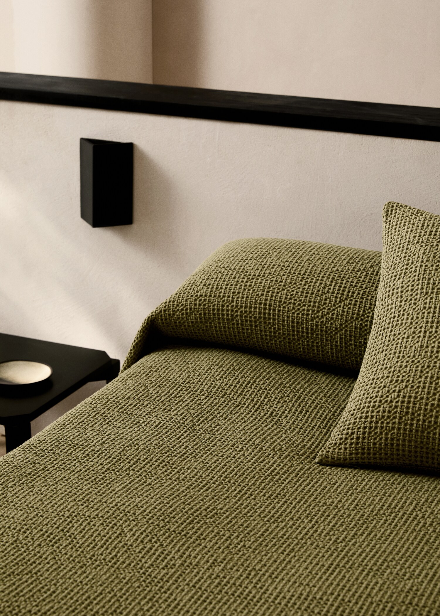 Garment-dyed waffle cotton bedspread for 130/150 cm bed - Details of the article 7