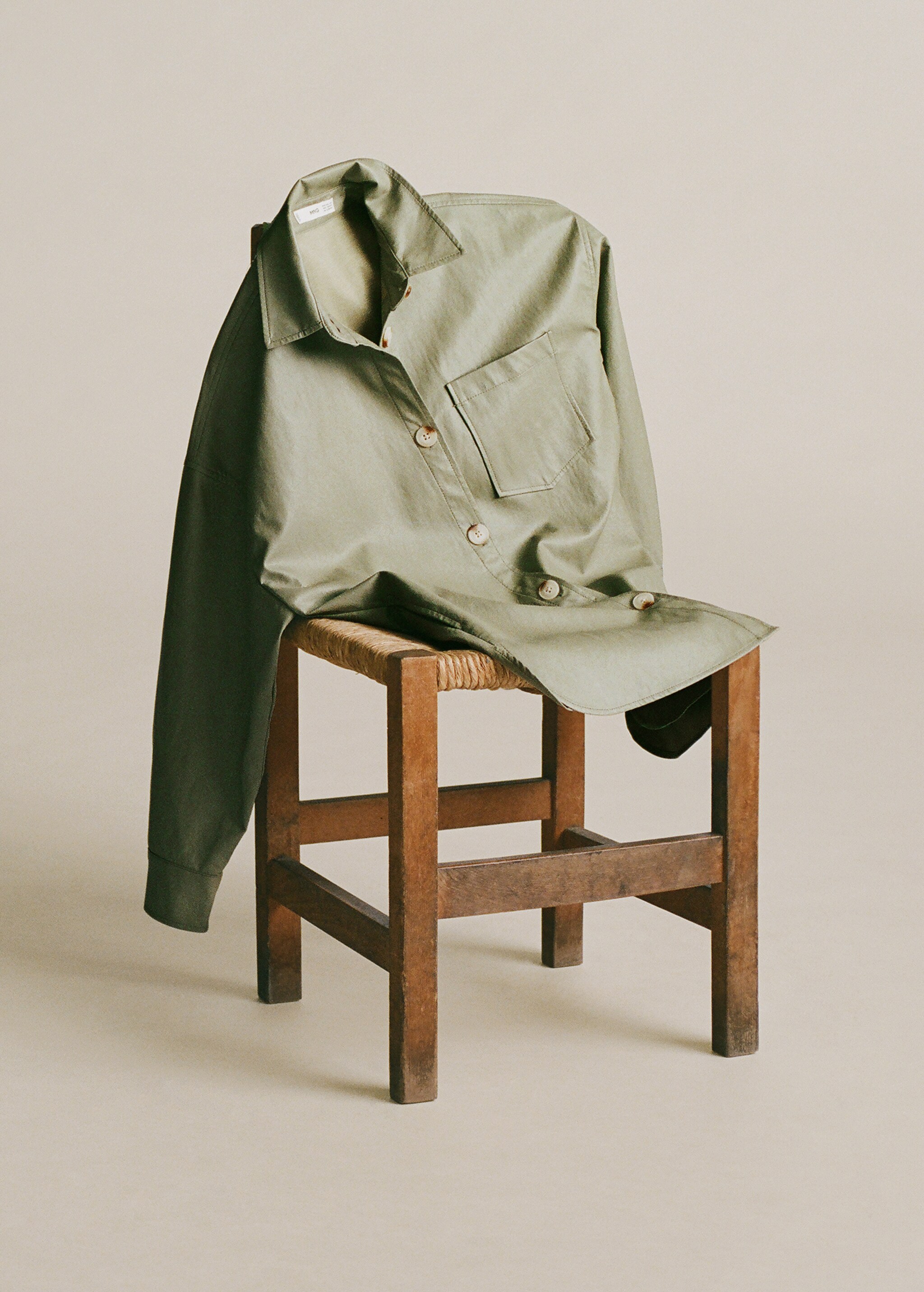 Sobrecamisa efecto piel oversize - Detalle del artículo 5