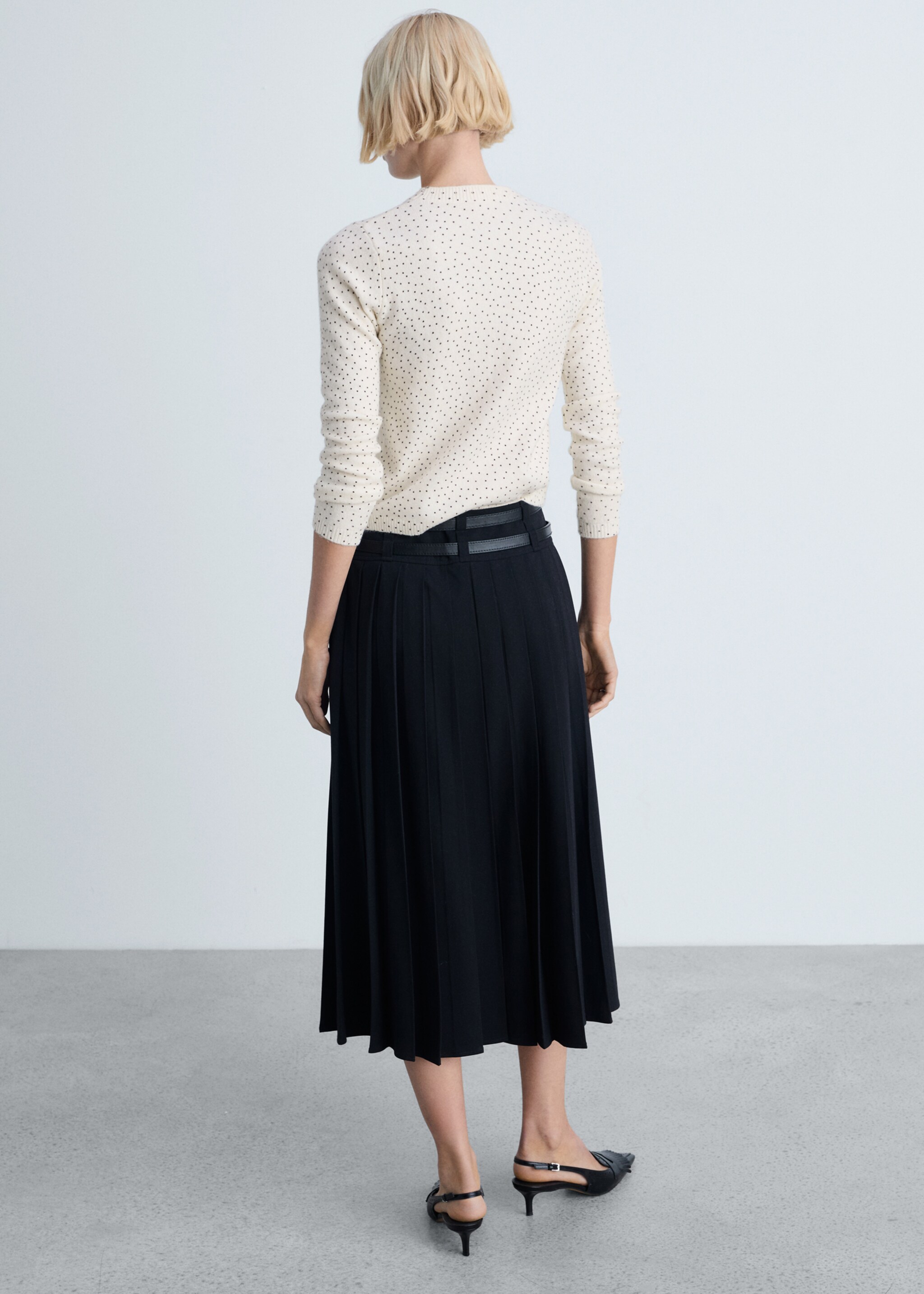 Polka-dot knitted sweater - Reverse of the article, Ecru. Ref: 87053271-00.