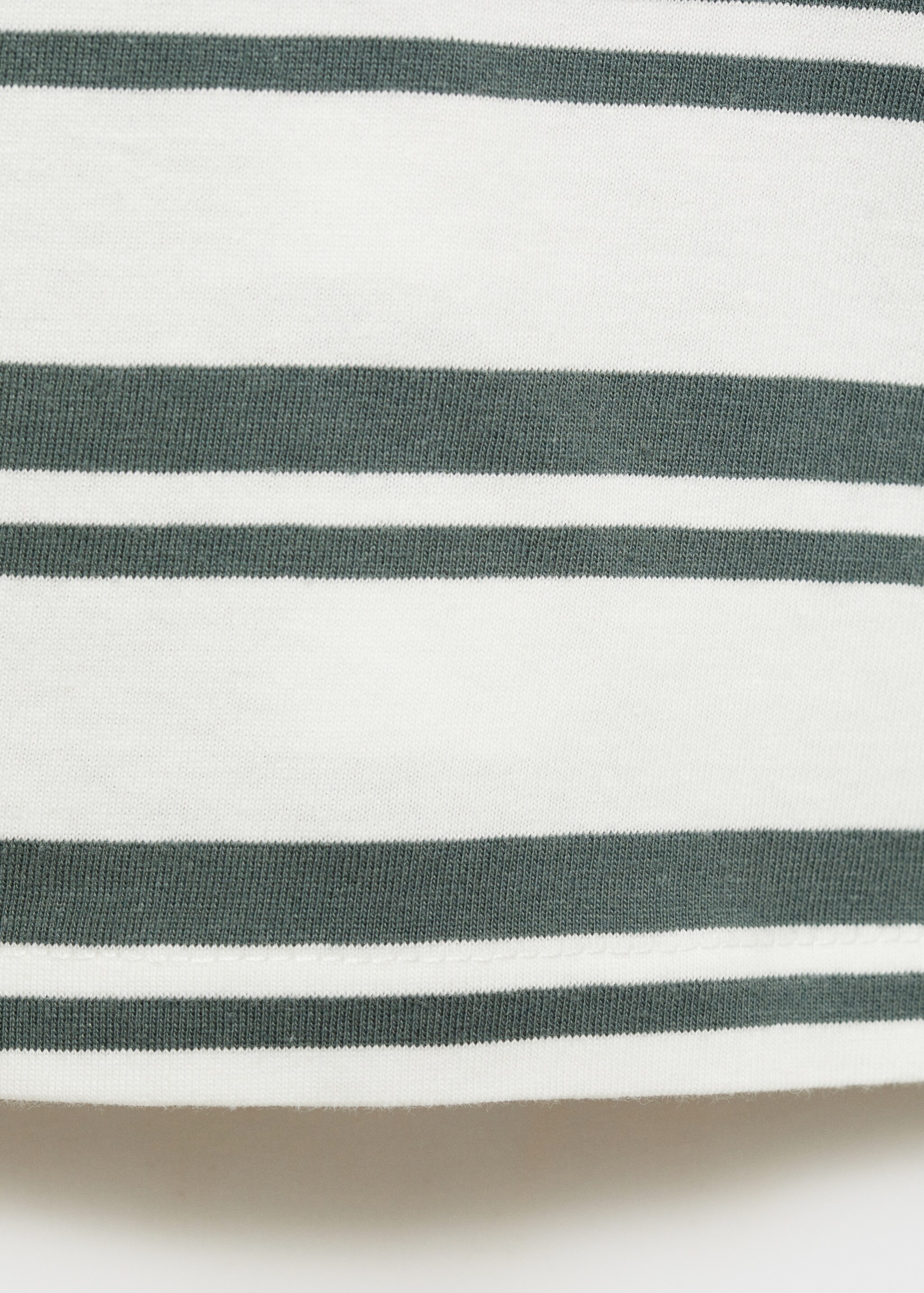 Gestreiftes T-Shirt aus 100 % Baumwolle - Detail des Artikels 0, Waldgrün. Ref: 87053276-00.