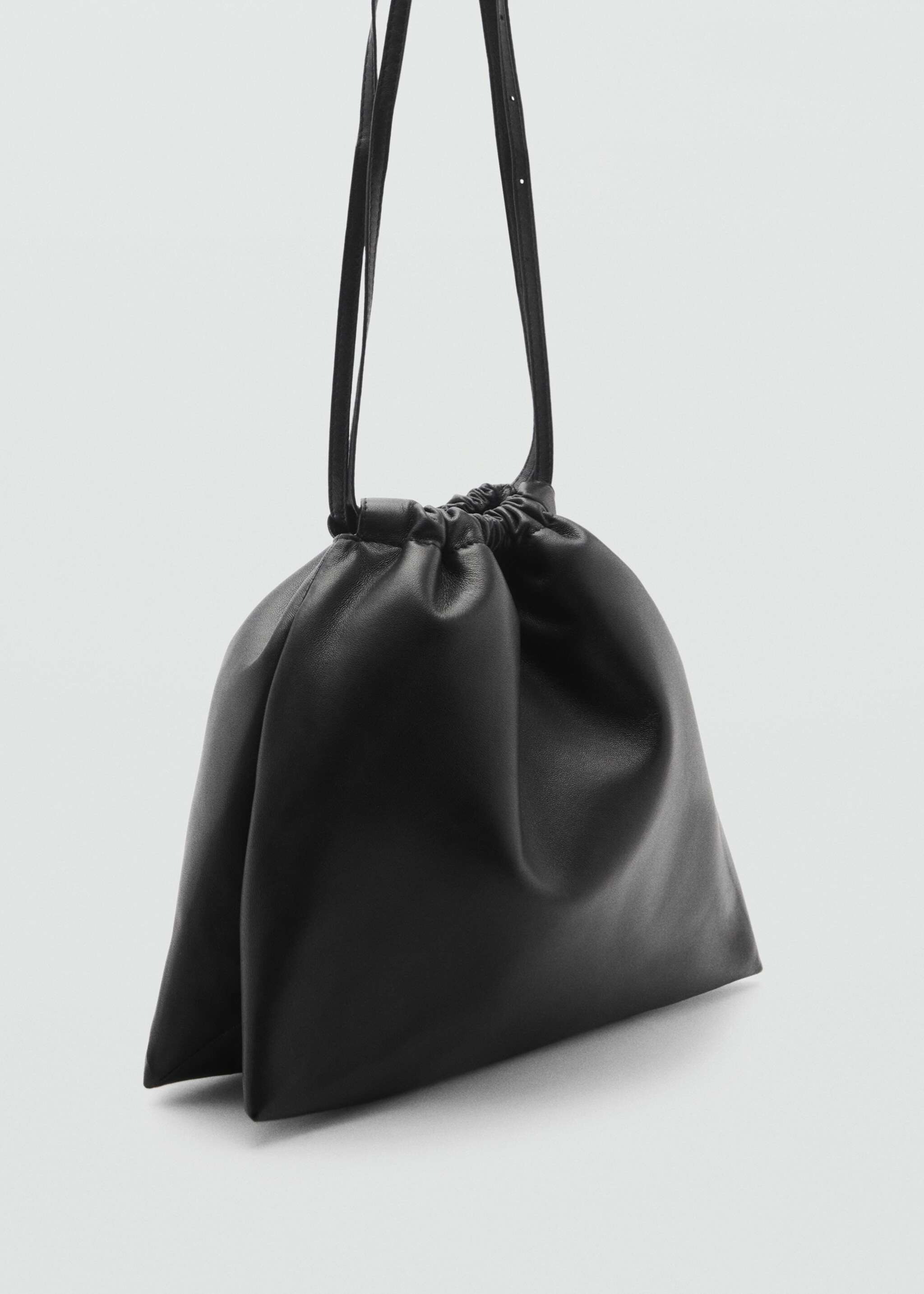 Sack-style leather bag - Medium plane, Black. Ref: 87053292-00.