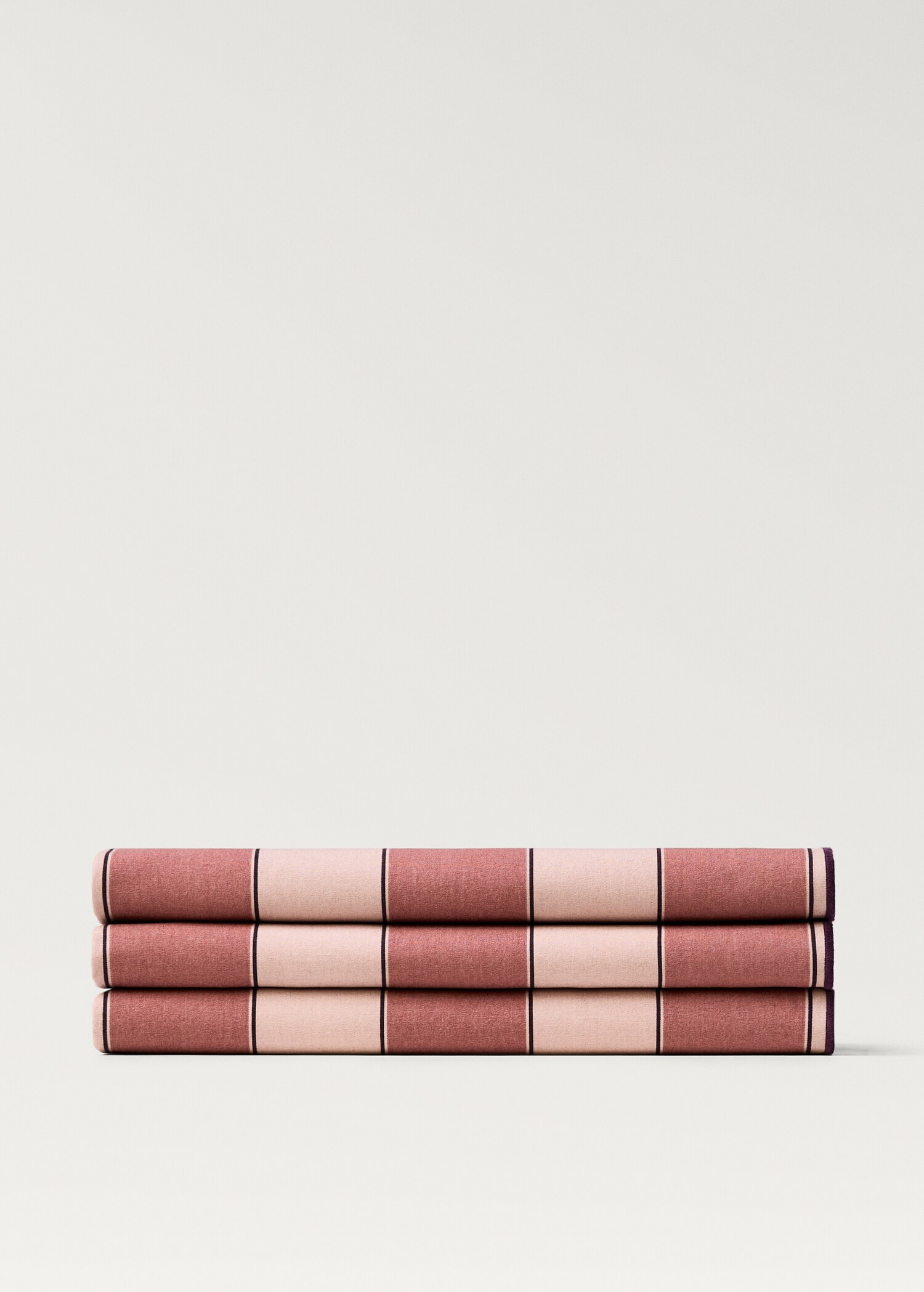 Βαμβακερό ριγέ τραπεζομάντιλο με ρητίνη για 2 έως 4 άτομα - Προϊόν χωρίς μοντέλο