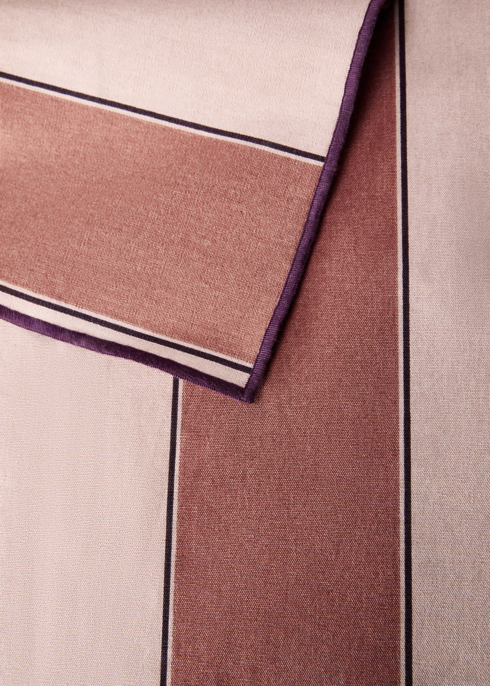 Βαμβακερό ριγέ τραπεζομάντιλο με ρητίνη για 2 έως 4 άτομα - Λεπτομέρεια του προϊόντος 2, Ροζ. Ref: 87053298-00.