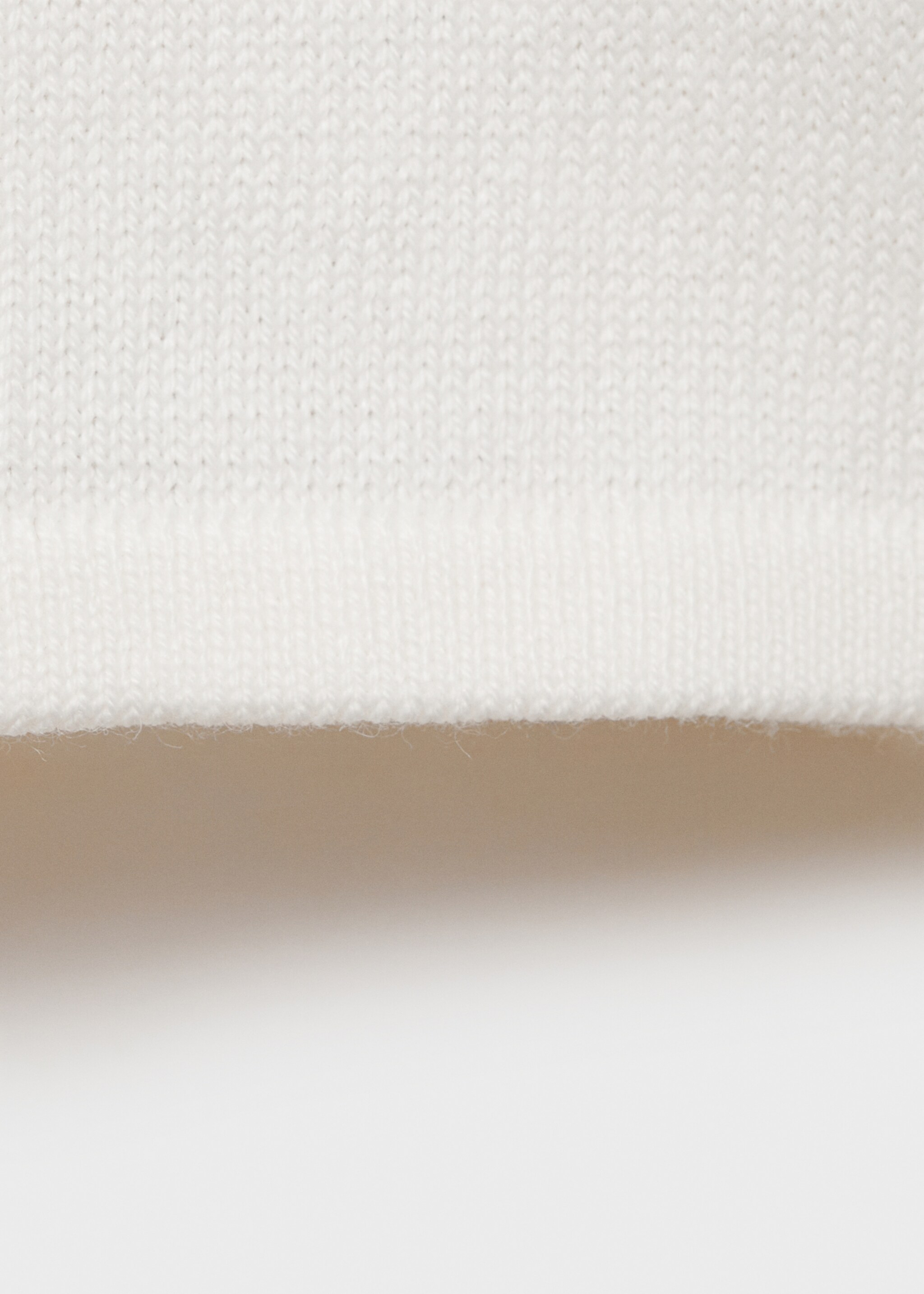 Càrdigan punt detalls calats - Detall de l'article 0, Blanc trencat. Ref: 87053648-00.