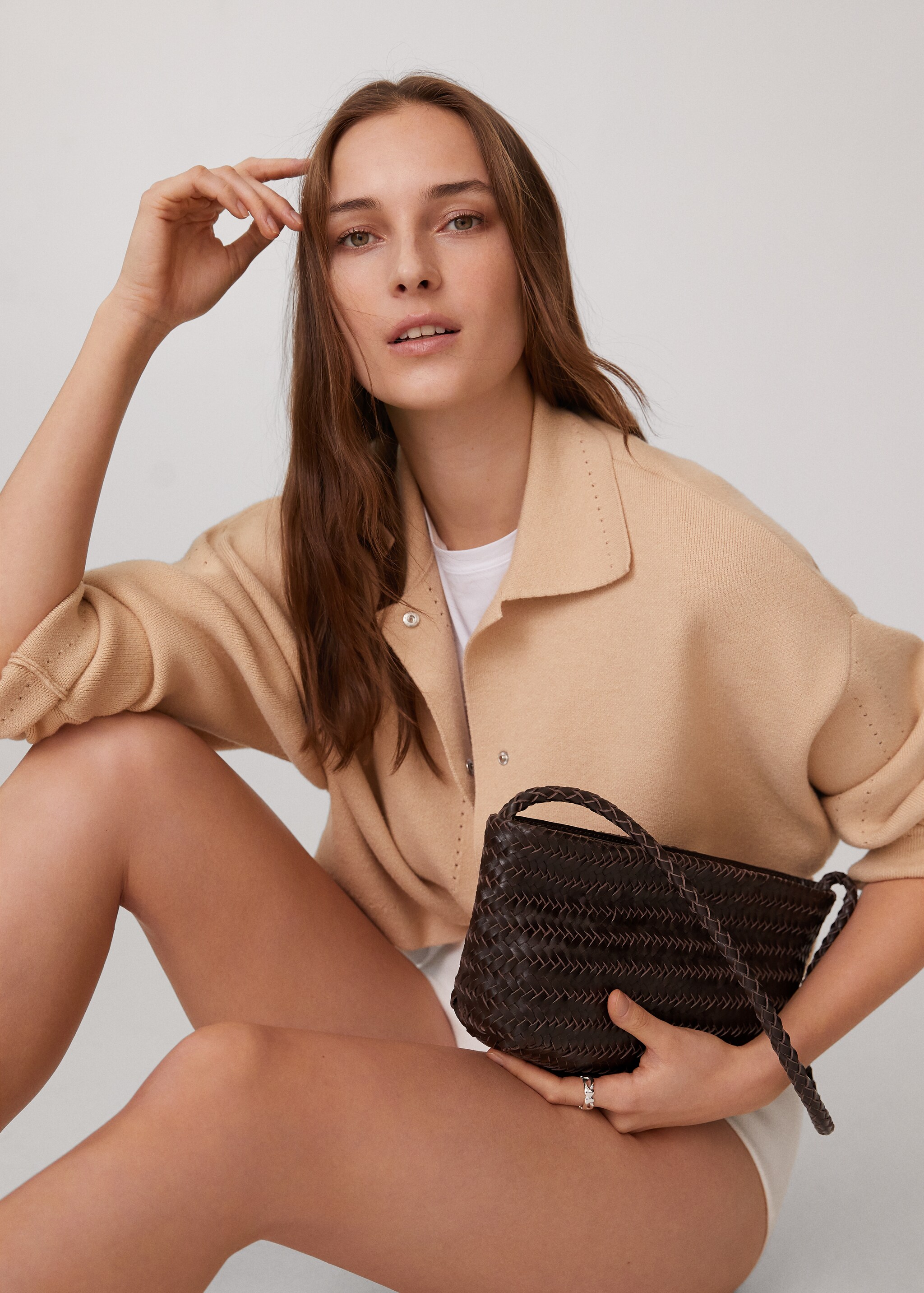 Bolso piel baguette trenzado - Plano medio