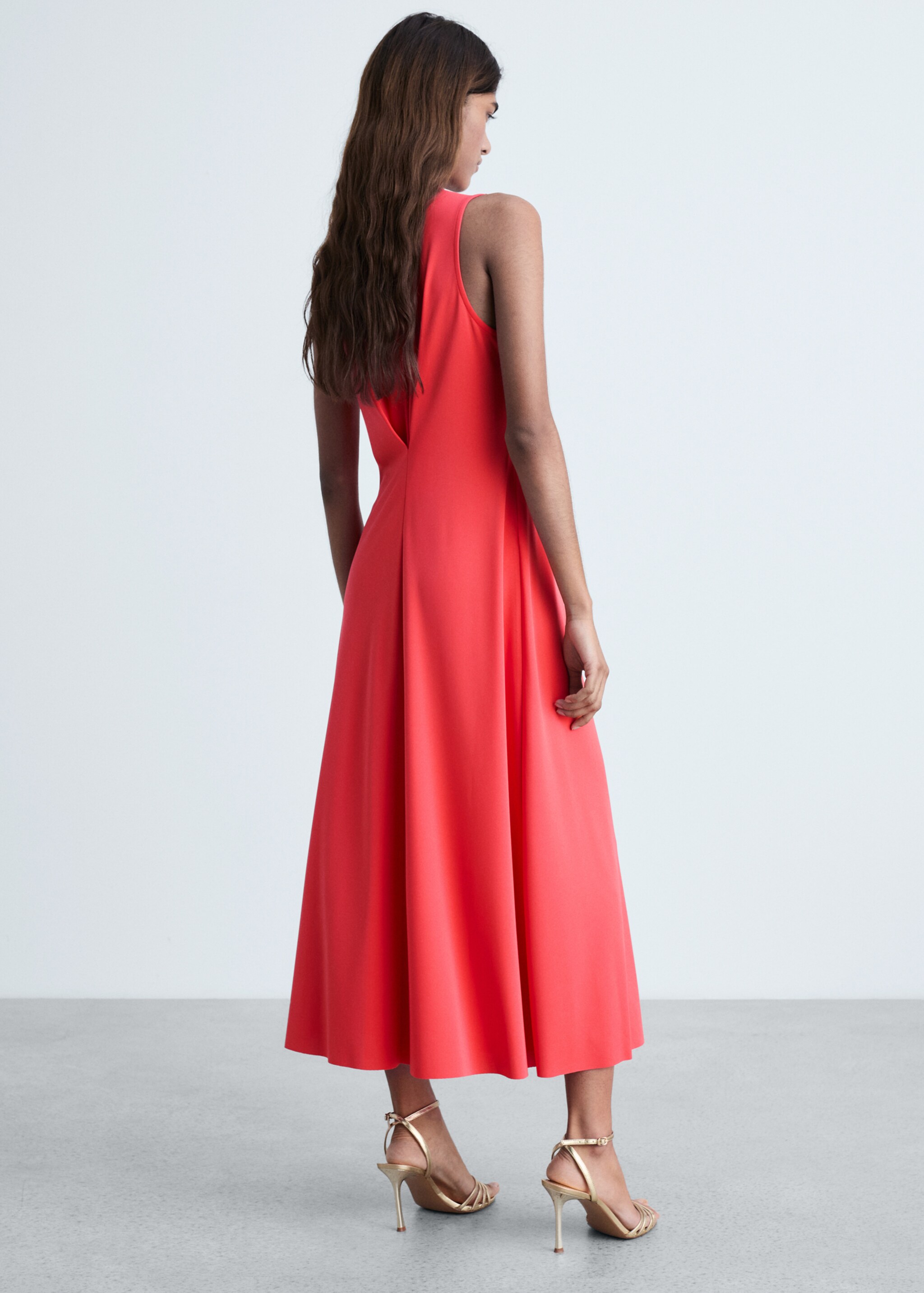 Robe en maille col V - Verso de l’article, Saumon. Ref: 87054064-00.