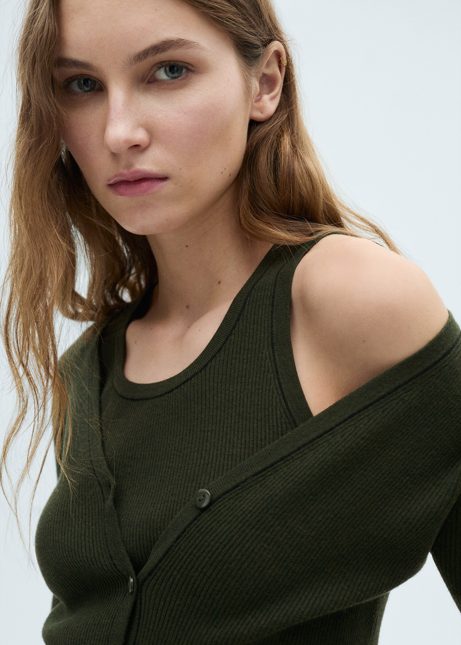 Úpletový kardigan s výstřihem do V - Detail zboží 1