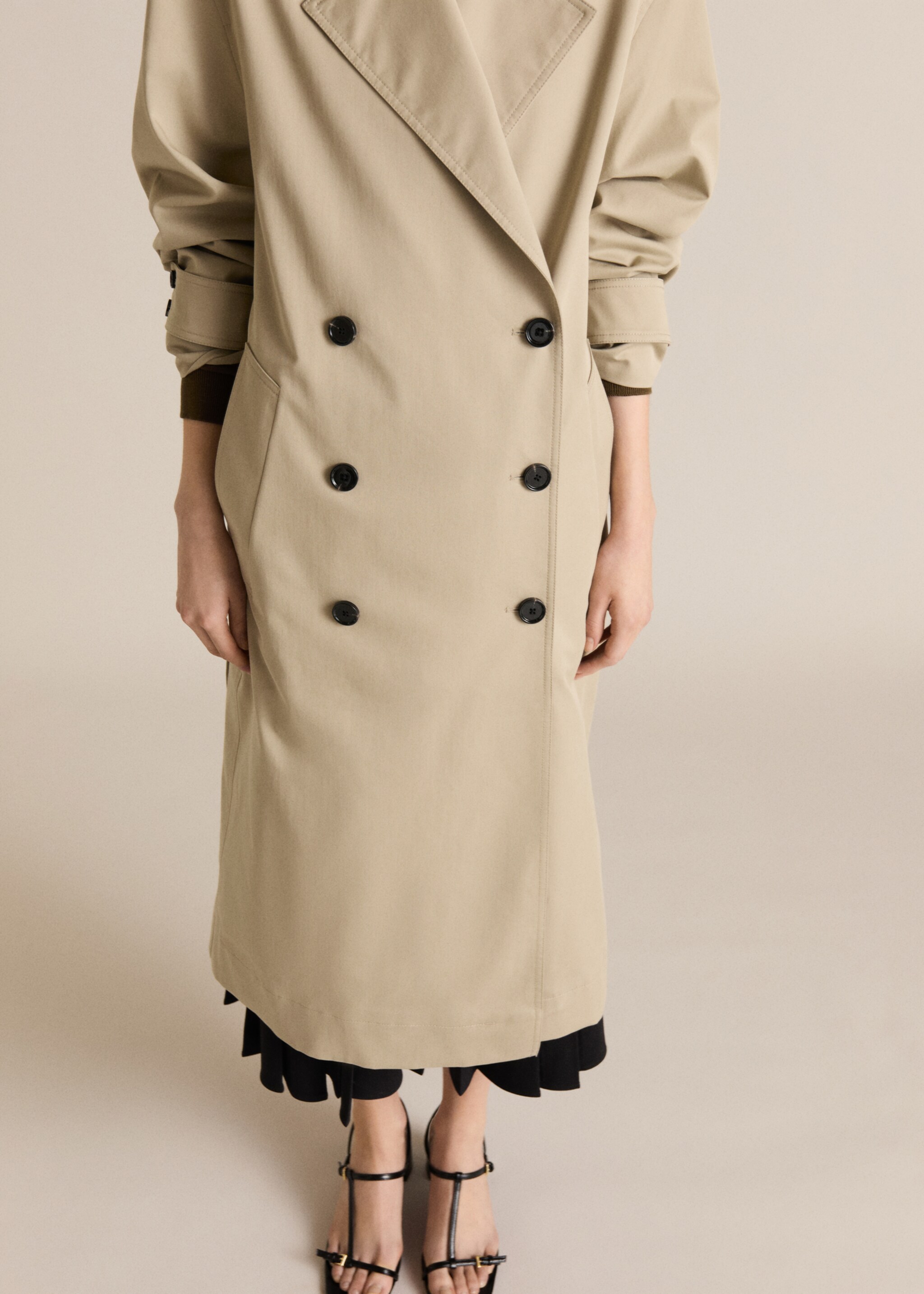 Long oversized double-breasted trench coat - Medium plane, Khaki. Ref: 87054076-00.