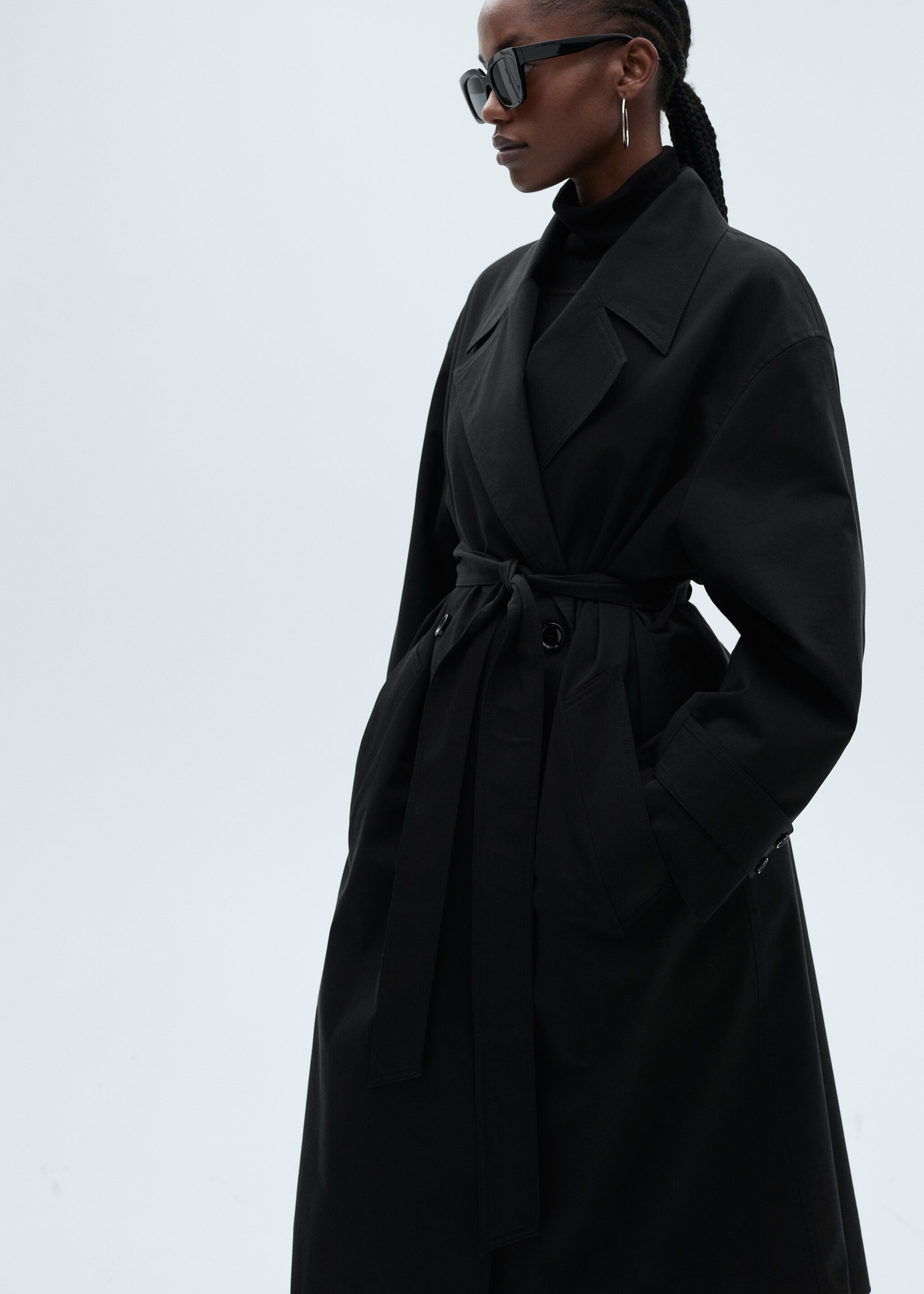 Long oversized double-breasted trench coat - Details of the article 5, Black. Ref: 87054076-00.