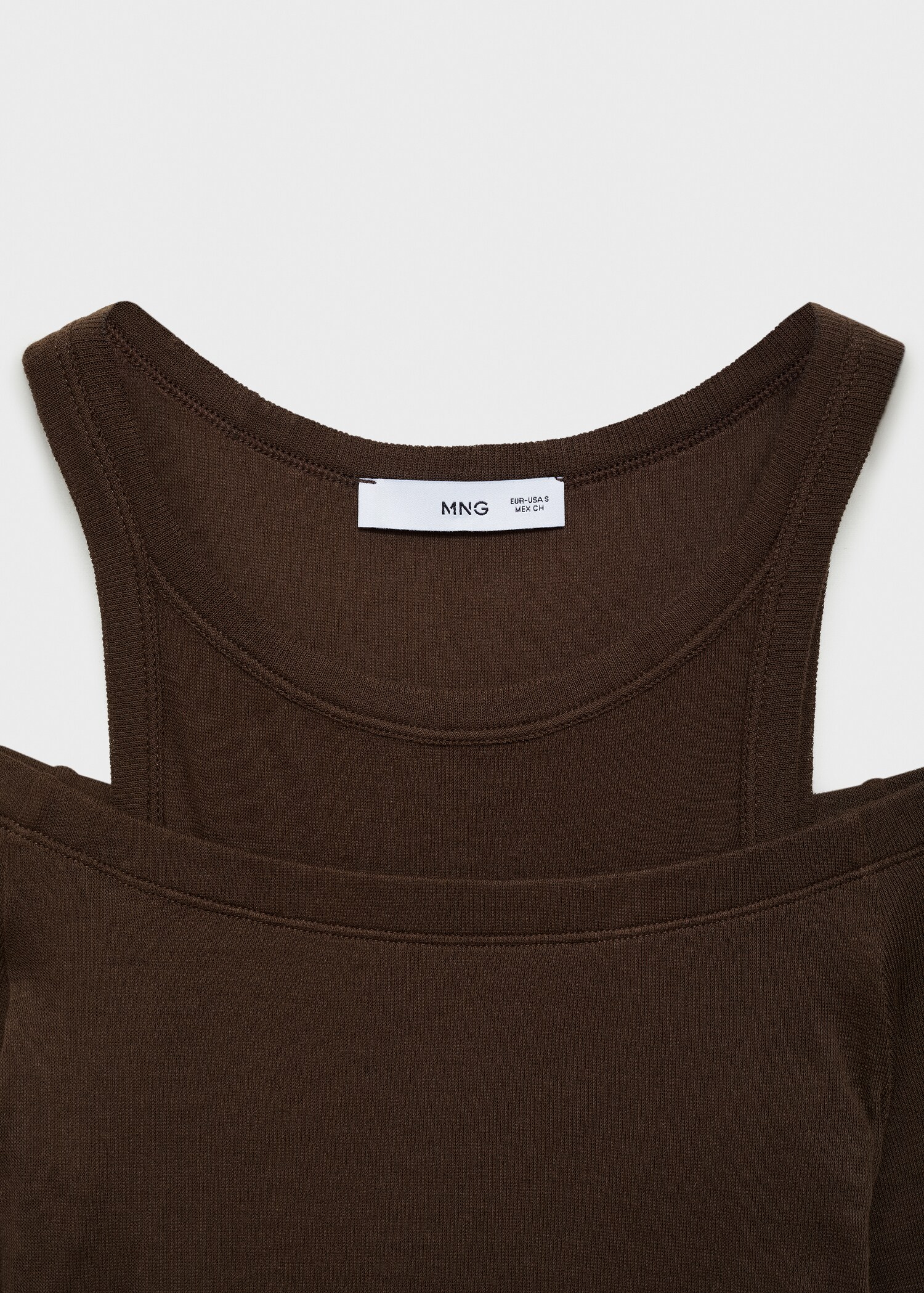 Contrasting cotton-blend T-shirt - Details of the article 8
